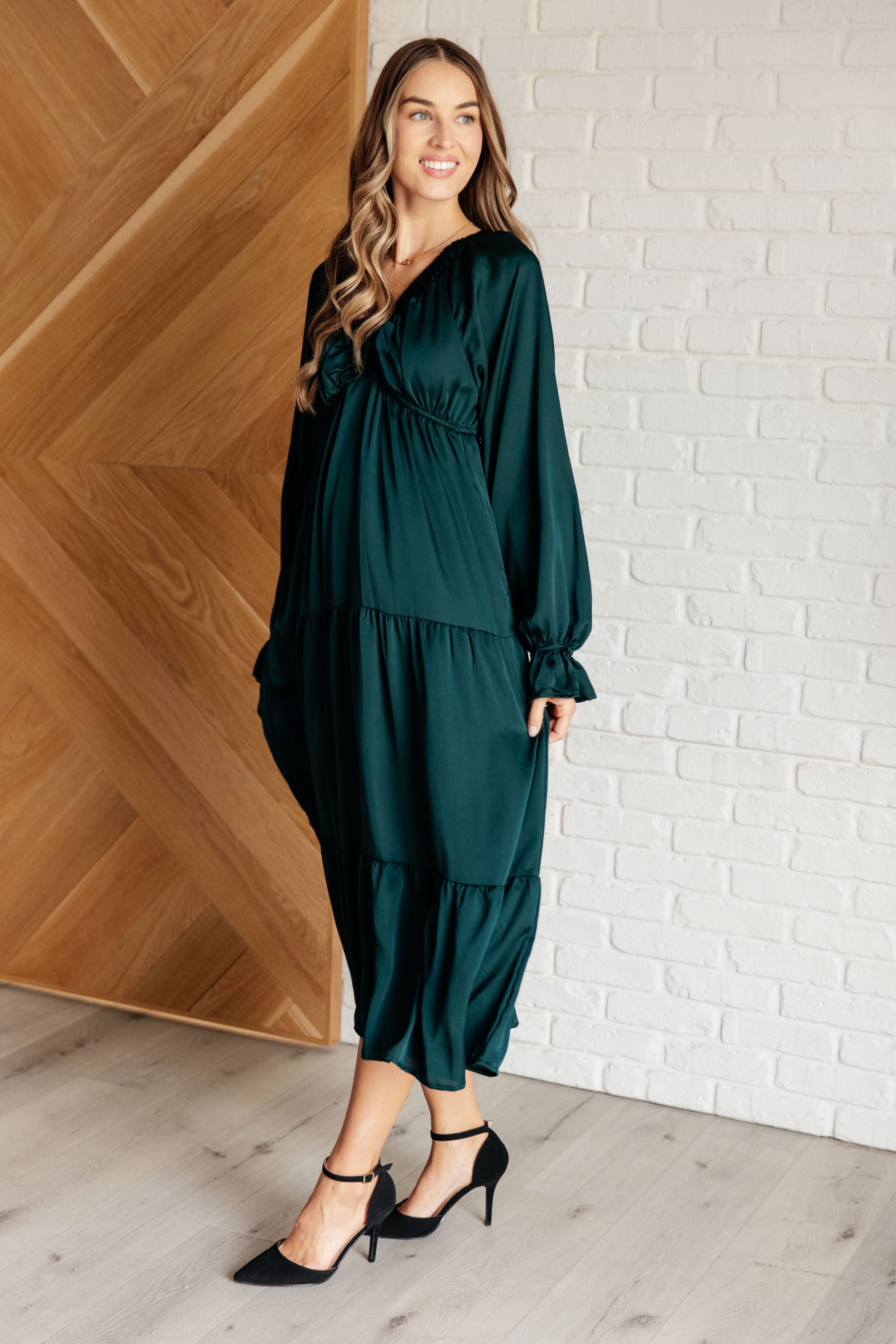 Hunter Green Tiered Dress - Flowy A-Line Midi Dress for Women | Perfect for Casual Outings, Date Nights & Summer Parties