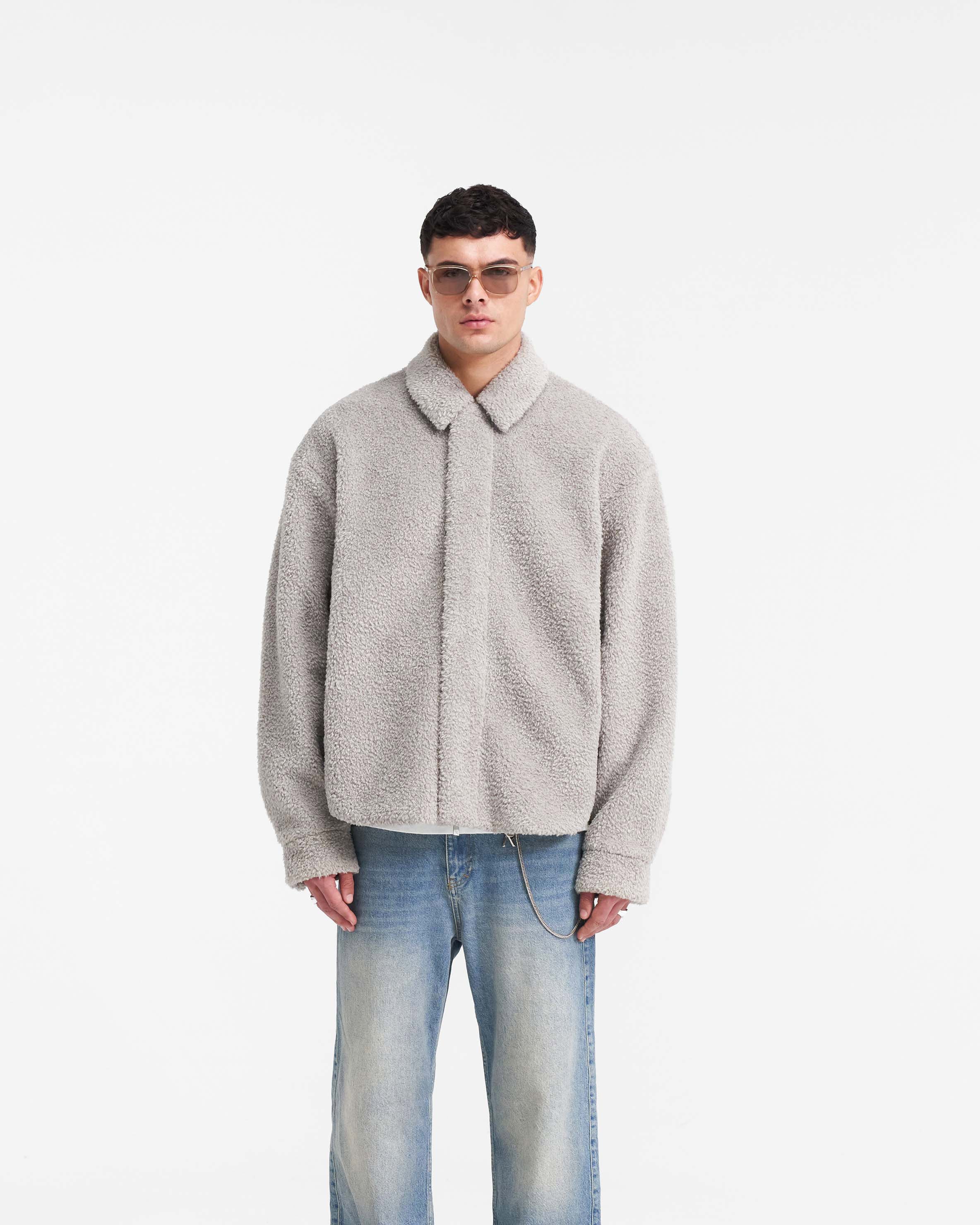Women's Shearling Scoop Hem Shirt in Ice Grey - Cozy Winter Pullover for Casual Outings & Date Nights