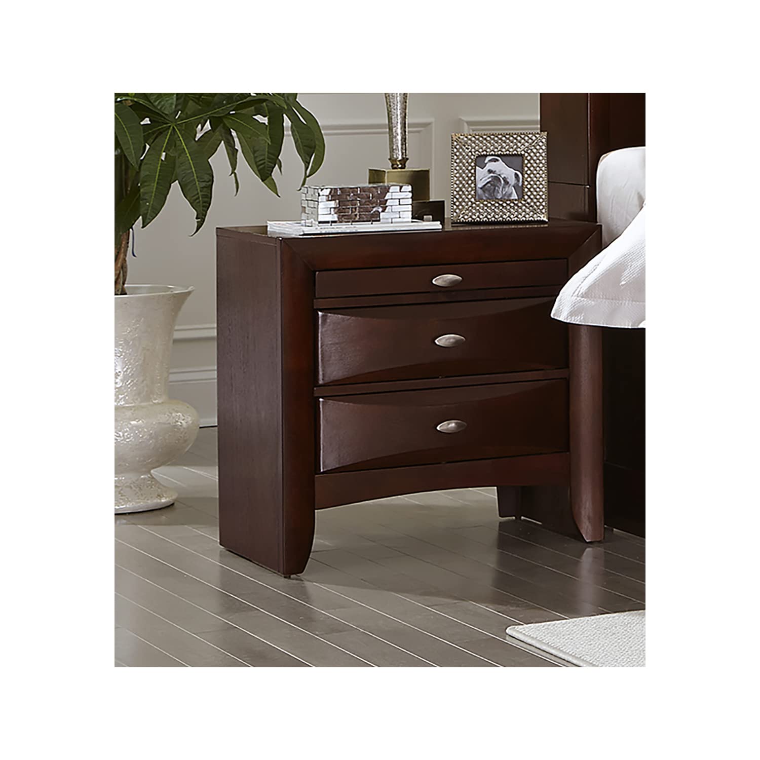 Global Furniture Merlot Queen Bed Platform - Modern Wooden Bed Frame with Sturdy Support for Bedrooms | Perfect for Master Bedrooms, Guest Rooms & Apartments