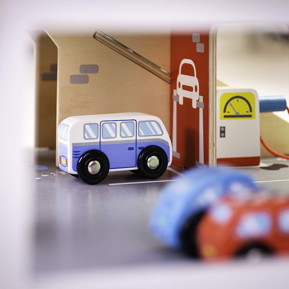 Bigjigs Toys Wooden Park & Play Garage Playset - Kids Pretend Play Toy for Toddlers & Preschoolers | Perfect for Indoor & Outdoor Playtime, Birthday Gifts, and Early Learning Development