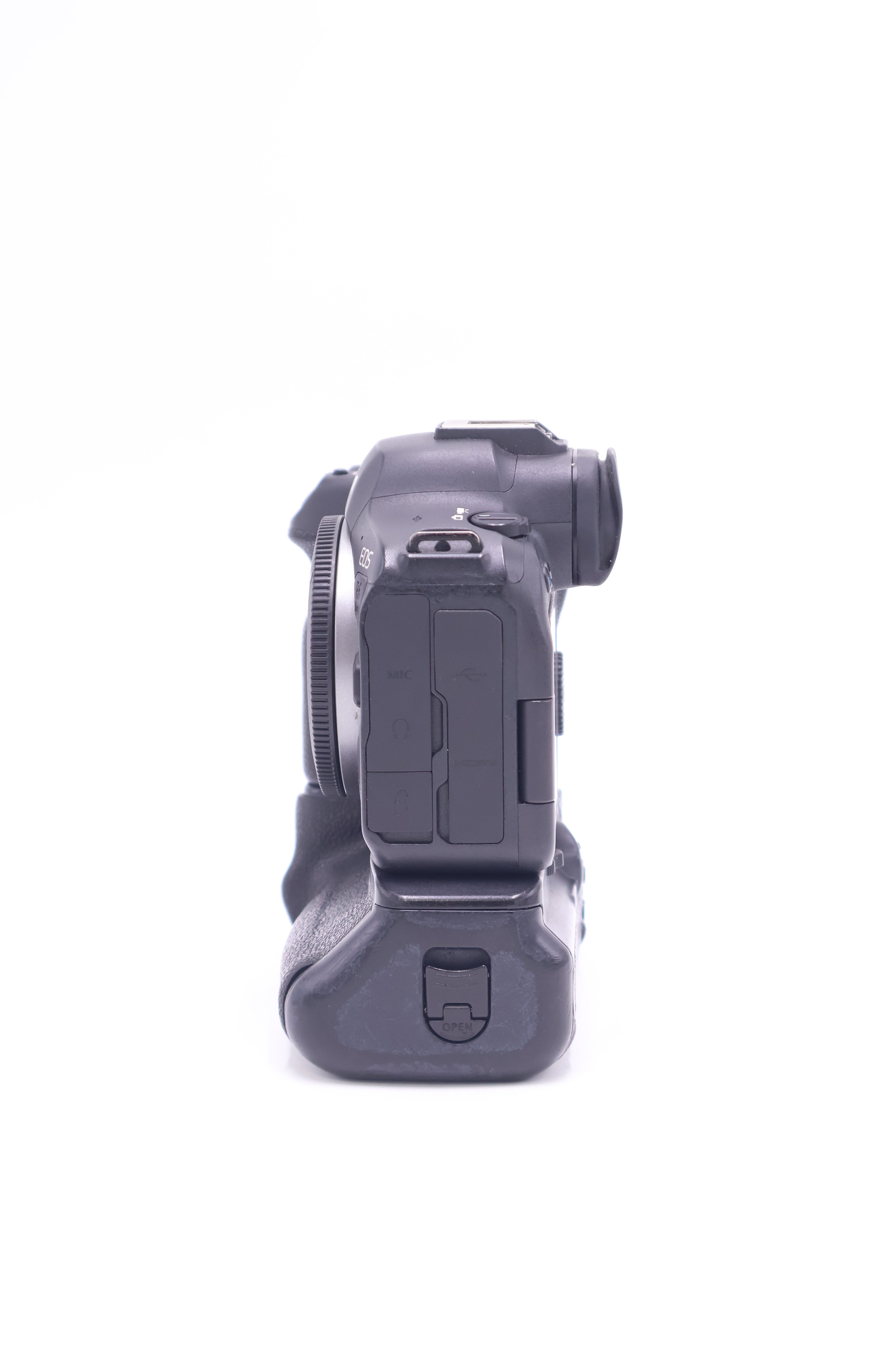 Canon EOS R6 Mark II Mirrorless Camera with BG-R10 Battery Grip (Used) - Professional Photography, Vlogging & Travel Shoots