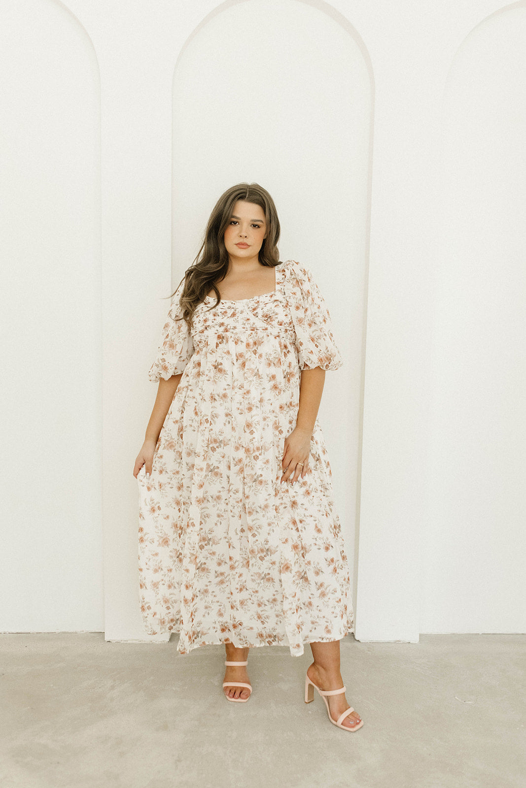 Harlow Maxi Dress in Ivory Floral - Bump Friendly Maternity Dress & Inclusive Sizing (S-3XL) | Perfect for Pregnancy, Beach Vacations & Summer Weddings