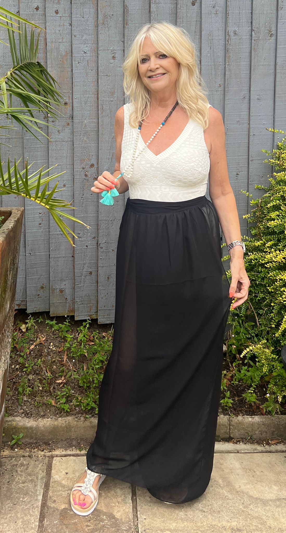 Elegant Black Chiffon Sarong Wrap - Lightweight Beach Cover Up for Women - Perfect for Poolside, Vacation, and Summer Outfits