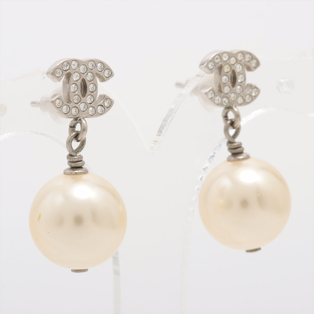 Chanel CC Pearl Drop Earrings Silver - Fashion Costume Jewelry for Women | Elegant Party & Wedding Accessories