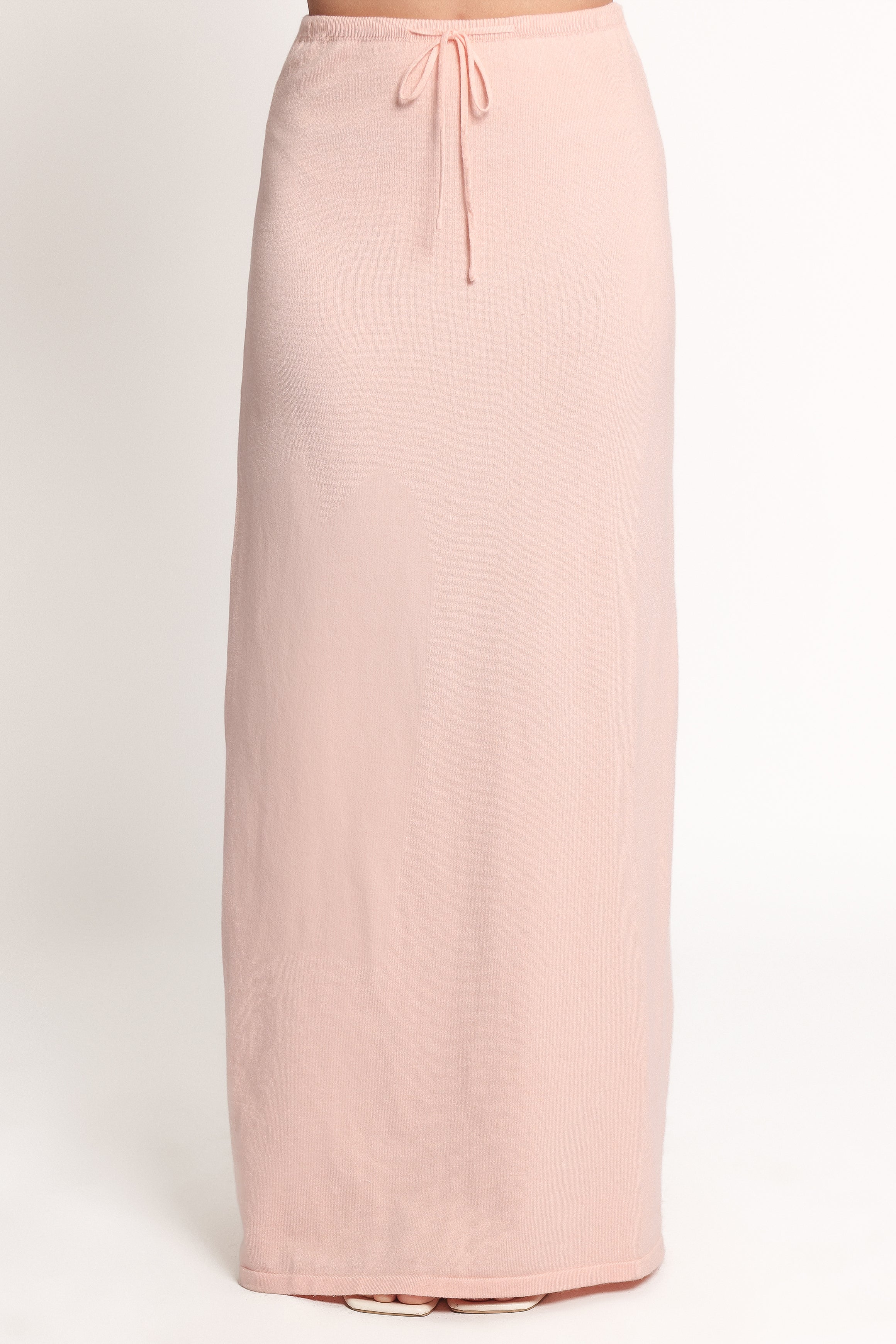Beatrice Knitted Skirt for Women - Soft Peach Midi Skirt with Elastic Waist | Perfect for Casual Outfits, Office Wear & Fall Fashion