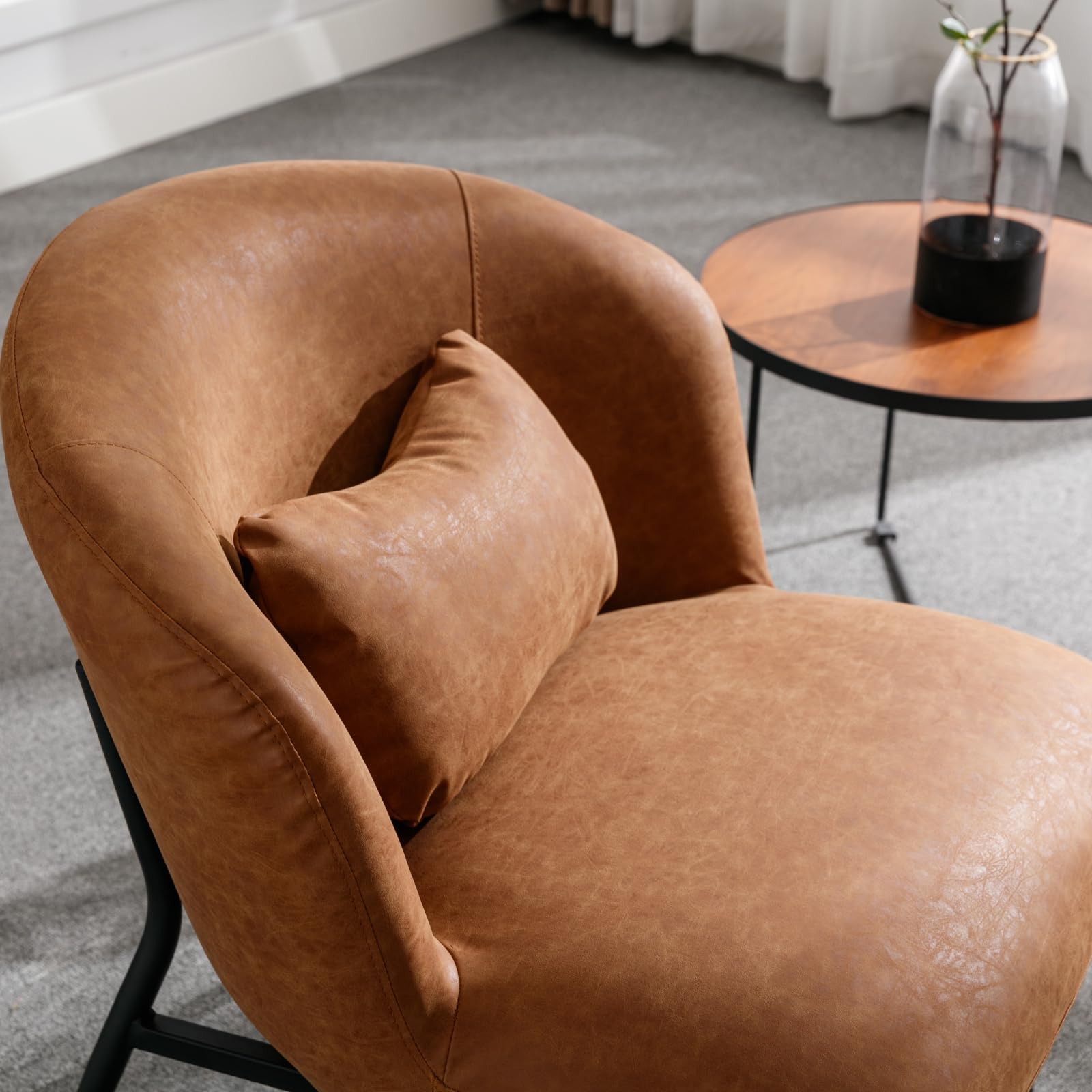 Modern Accent Chair - PU Leather Upholstered Side Chair with Cushion & Black Metal Legs, Comfortable Lounge Chair for Living Room, Bedroom, Office - Perfect for Reading, Relaxing & Home Decor (Brown)