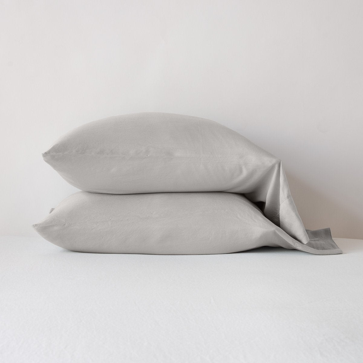 Premium Madera Luxe Pillowcase (Single) - 100% Organic Cotton Cooling Pillow Cover for Hot Sleepers - Perfect for Bedroom, Hotel, Travel & Home Decor