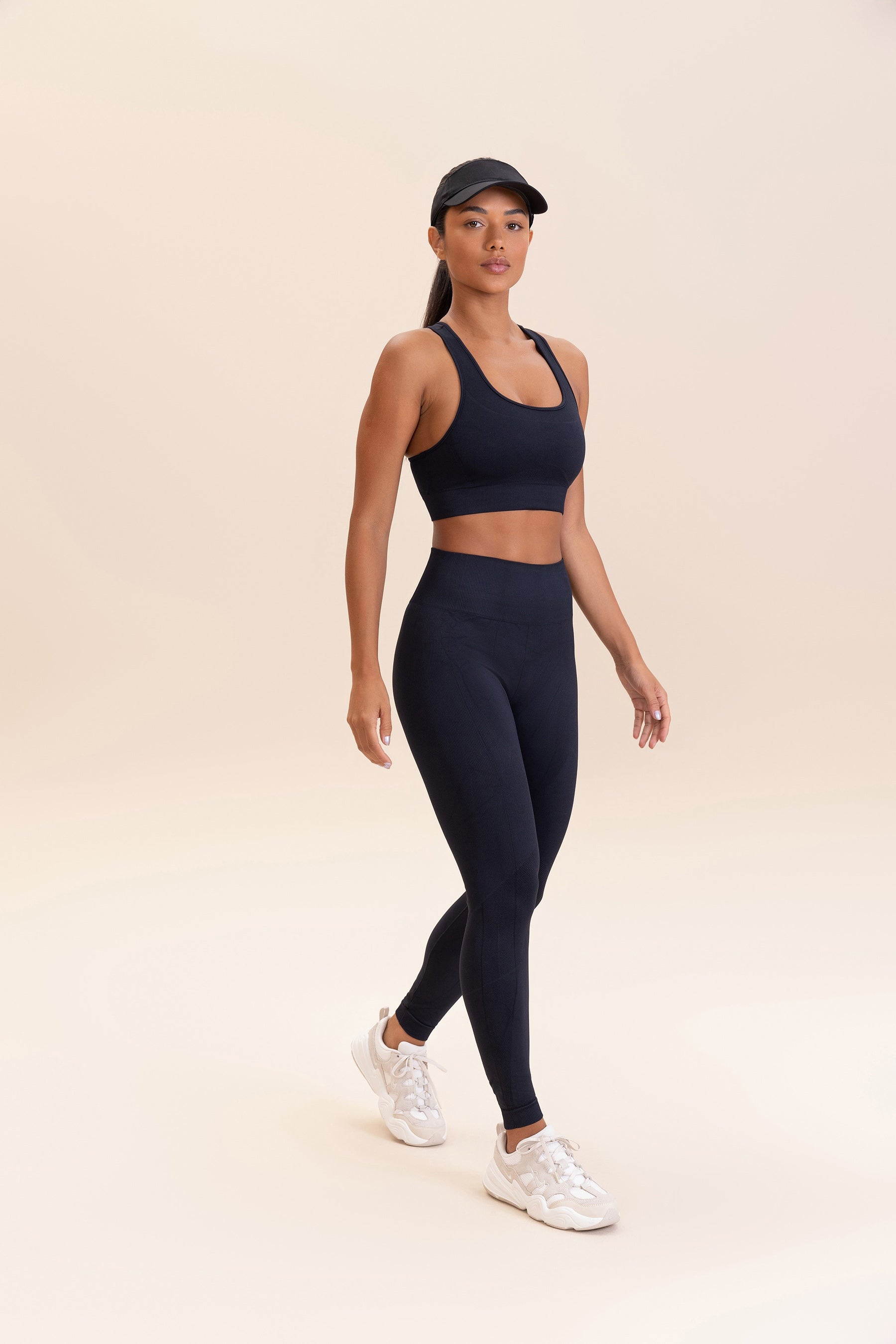 Seamless Sports Bra for Women - High Support Workout Top for Running, Yoga & Gym - Comfortable & Breathable Activewear
