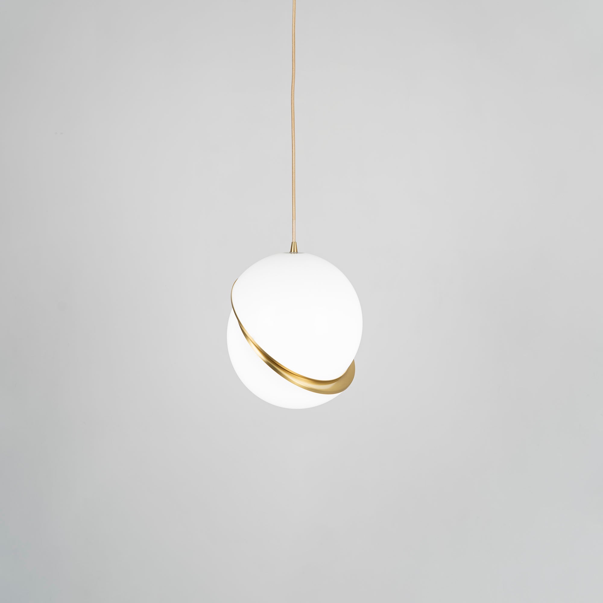 Modern Crescent Moon Pendant Light - Elegant Hanging Chandelier for Bedroom, Living Room & Dining Room - Perfect for Boho, Farmhouse & Minimalist Decor