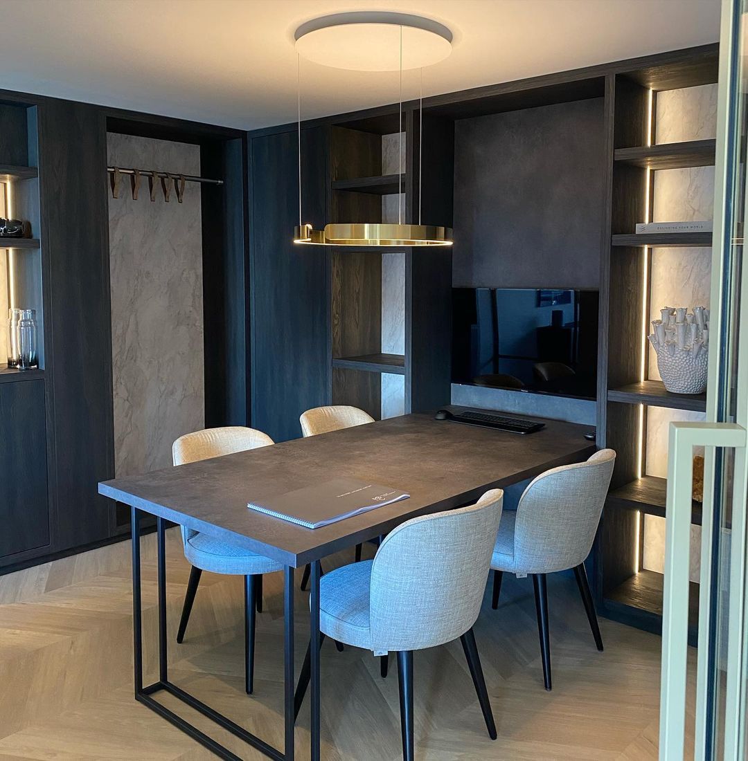 Modern Circular Chandelier - Elegant Round Ceiling Light Fixture for Dining Room, Living Room & Bedroom | Perfect for Home Decor & Interior Design