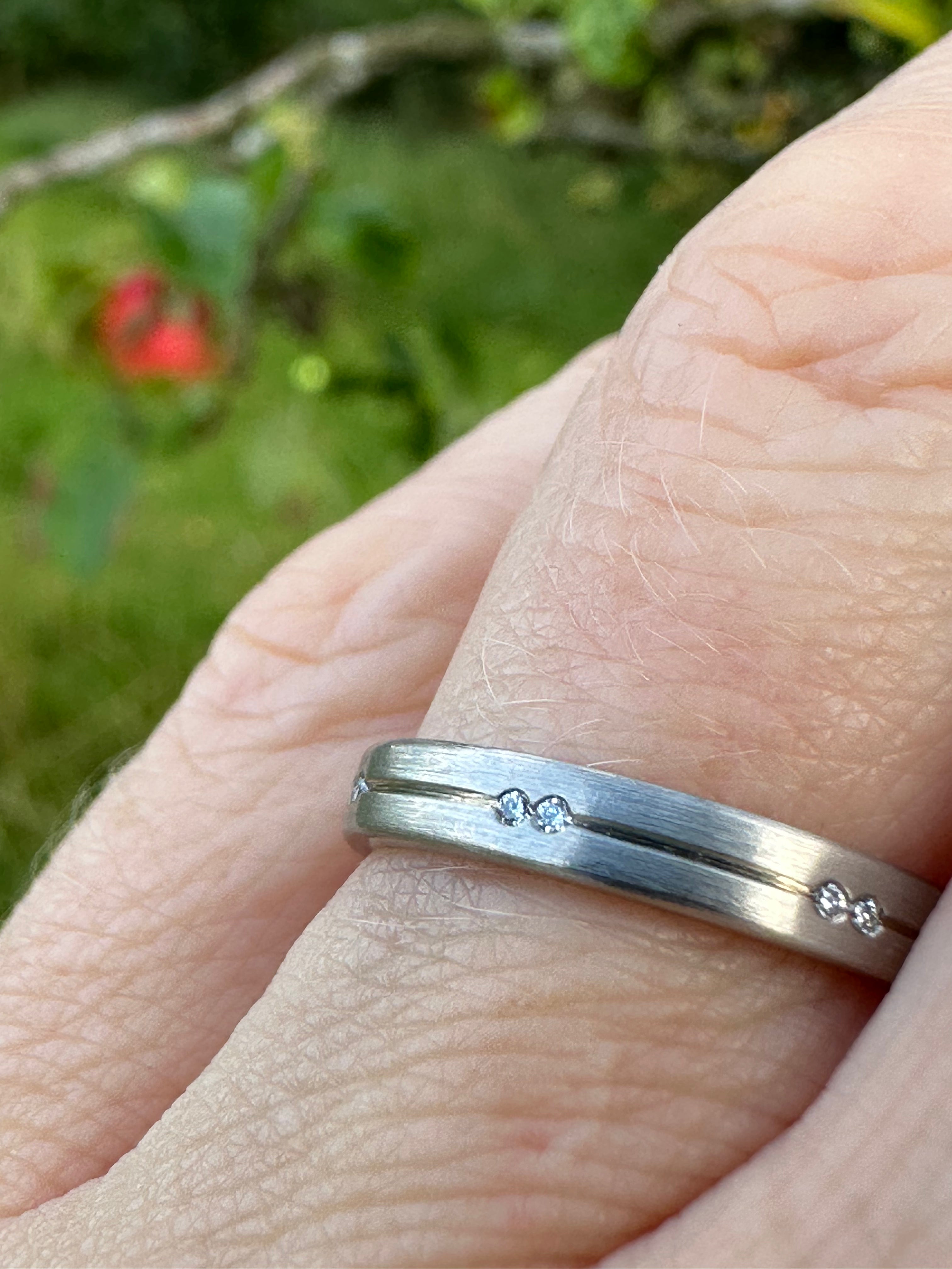 Palladium 0.14ct Diamond Grooved Ring Size M - Elegant Wedding Band, Anniversary Gift for Her, Promise Ring for Women, Perfect for Special Occasions & Everyday Wear