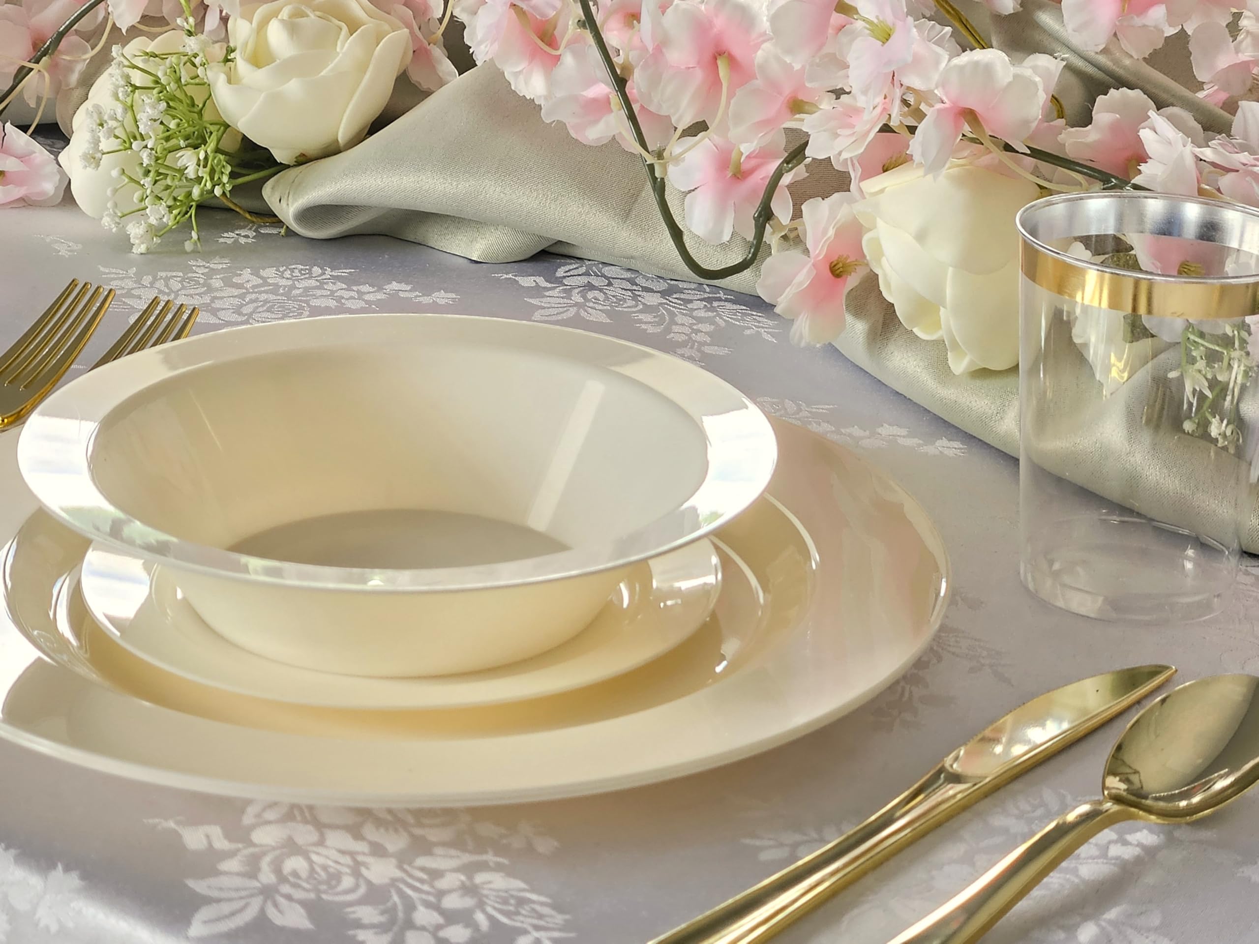 120 Heavyweight Disposable Plastic Plates - 9 Inch Ivory Luncheon Plates for Wedding, Party & Special Occasions | Durable Dinnerware for Catering, Events & Home Entertaining