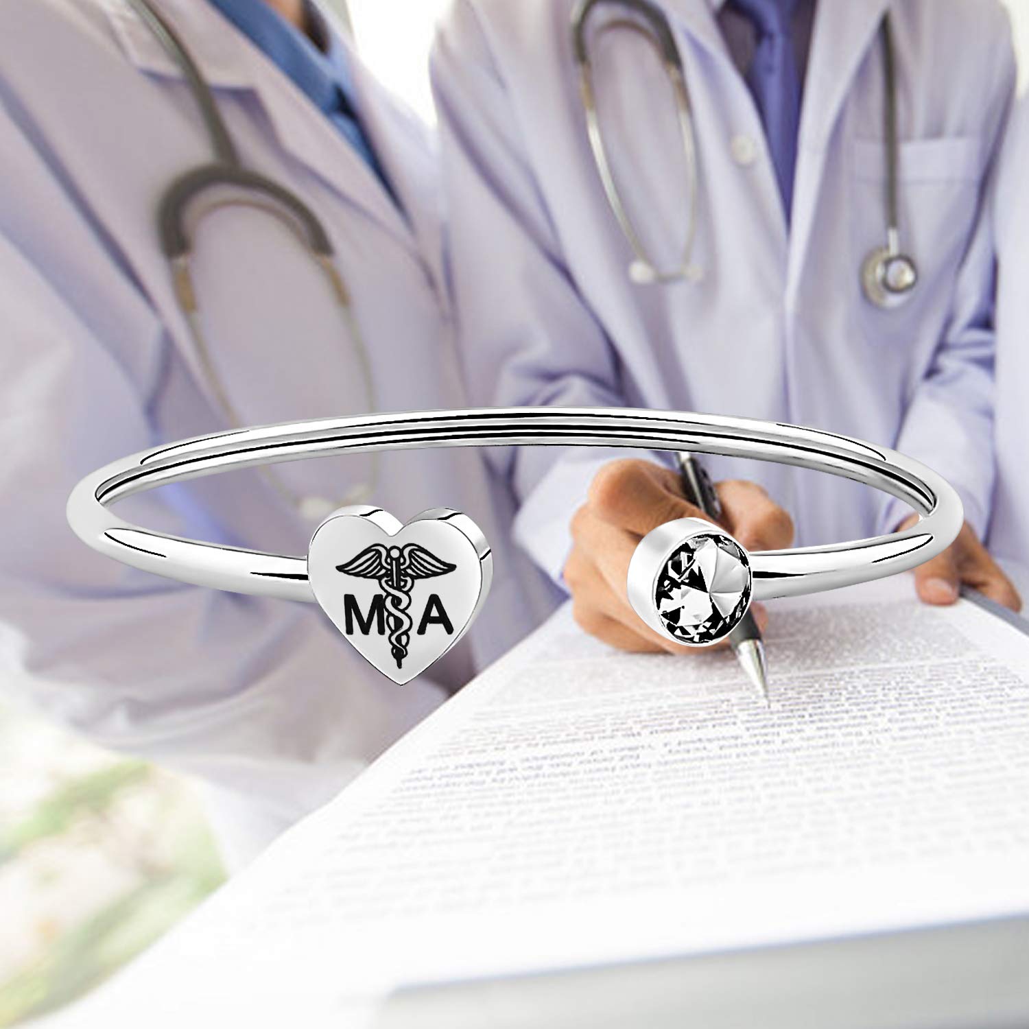 FUSTMW Medical Assistant Graduation Gift Keychain - Perfect MA Appreciation Present for Nurses, Doctors & Healthcare Professionals - Ideal for Clinical Rotations, White Coat Ceremonies & Medical School Milestones