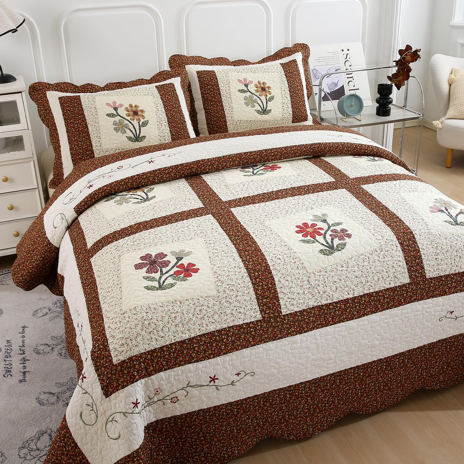 VCTOPS 3-Piece Embroidered Floral Quilted Bedspread Set - 100% Cotton Reversible Patchwork Coverlet with 1 Quilt & 2 Pillow Shams (Coffee, Queen Size) for Cozy Bedroom Decor & Guest Room Styling