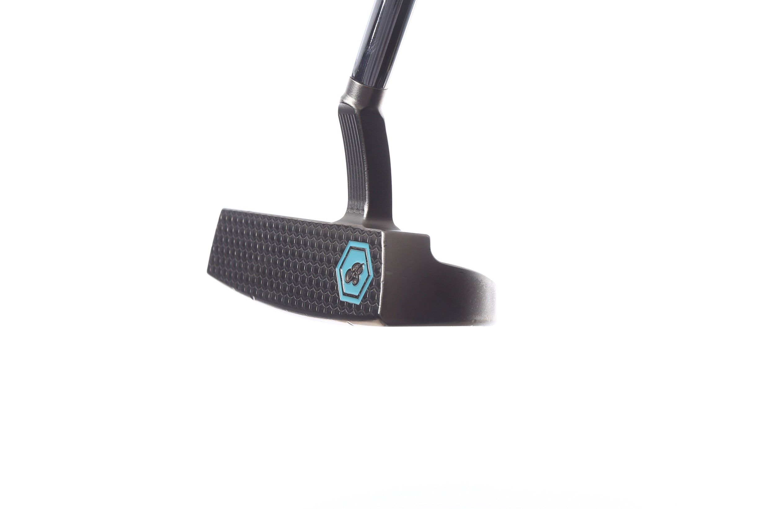 Premium Used Bettinardi 2019 Queen B 10 Right-Handed Golf Putter - 34 Inch Mid Mallet Design for Improved Accuracy on the Greens