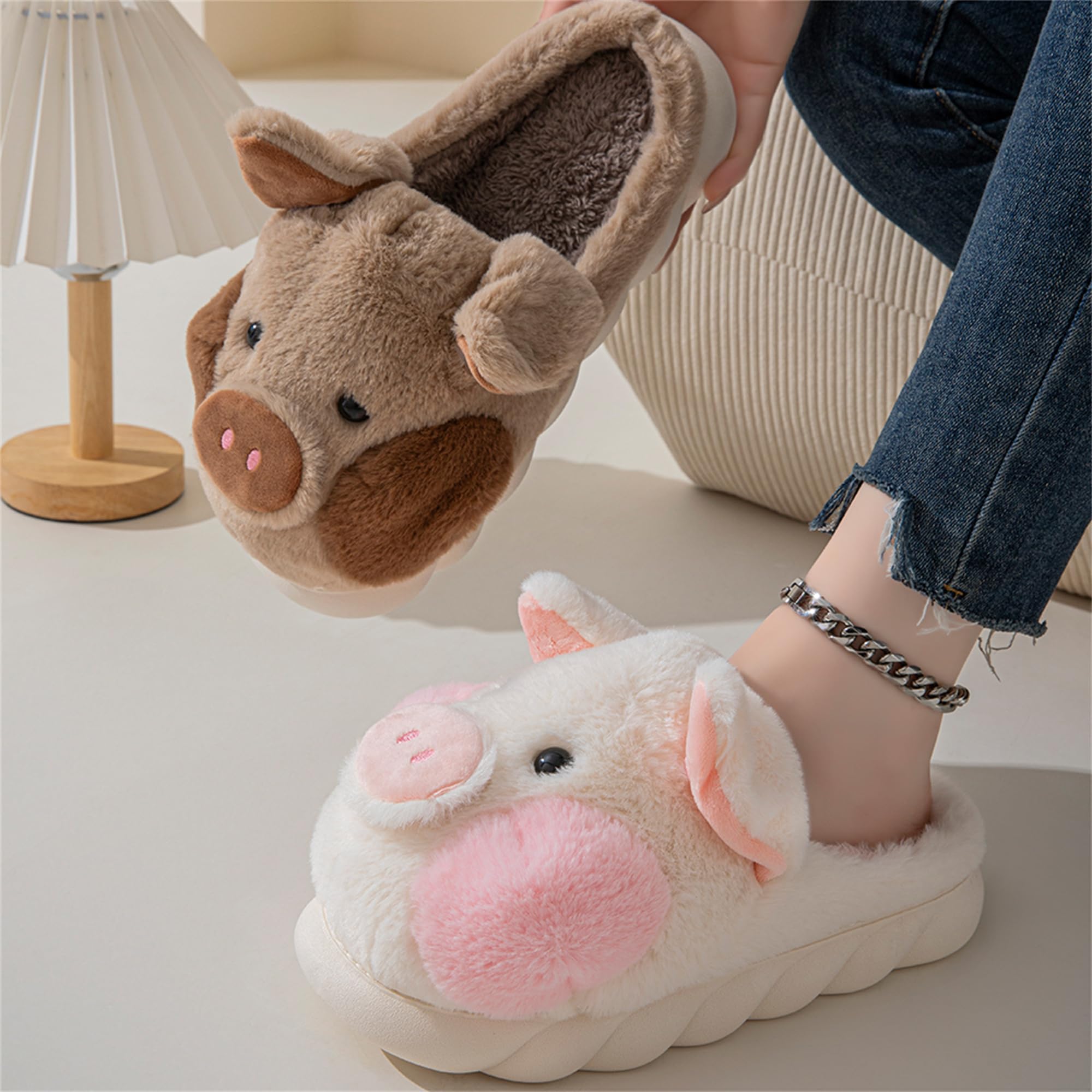 LANFIRE Women's Cozy Animal Slippers - Soft Plush Pig Design Home Shoes for Adults, Perfect for Indoor Comfort & Relaxation