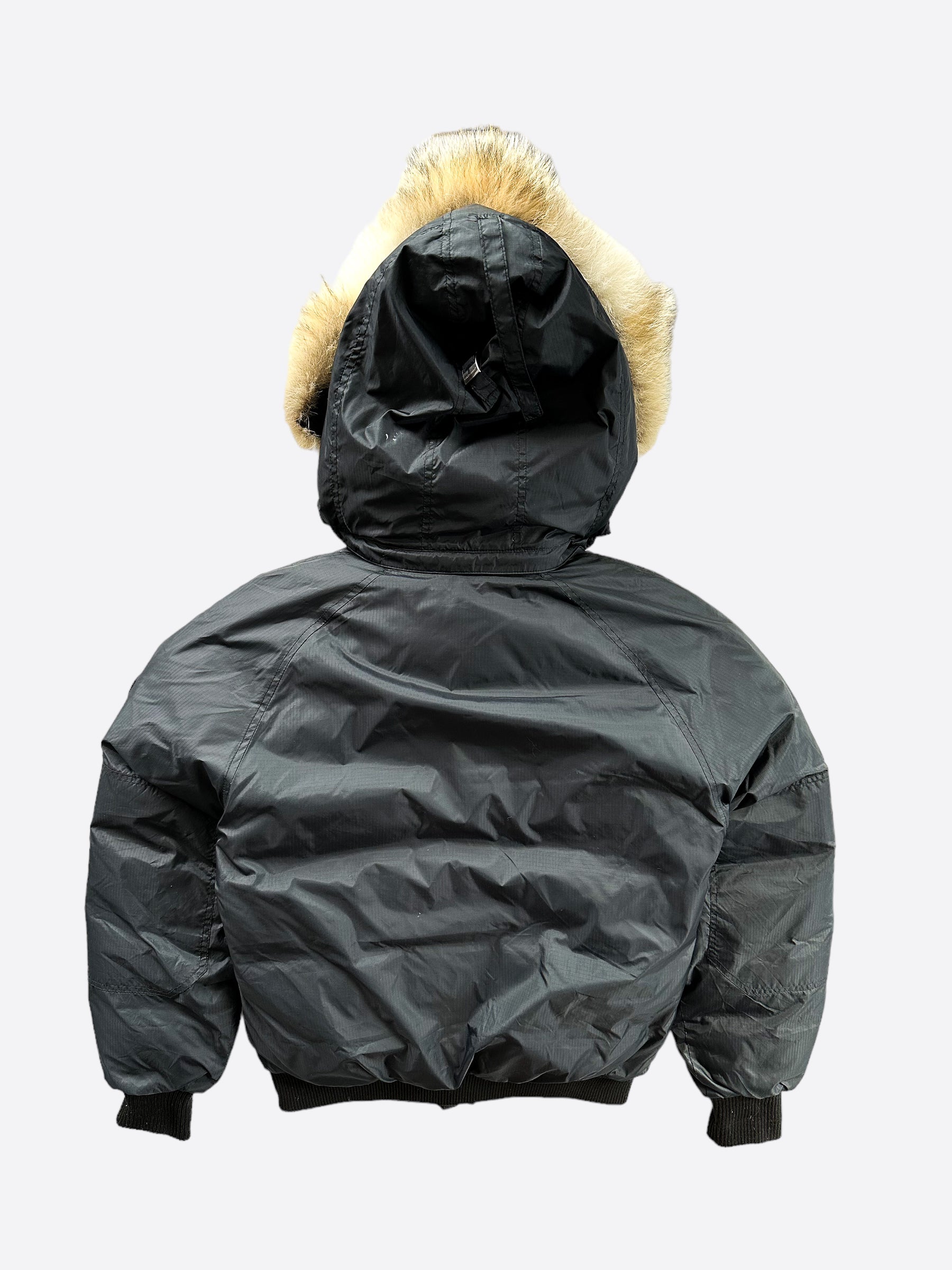 Canada Goose Black Yukon Black Label Men's Winter Jacket - Waterproof, Windproof & Insulated Parka for Extreme Cold Weather - Perfect for Outdoor Activities, Skiing & Snowboarding