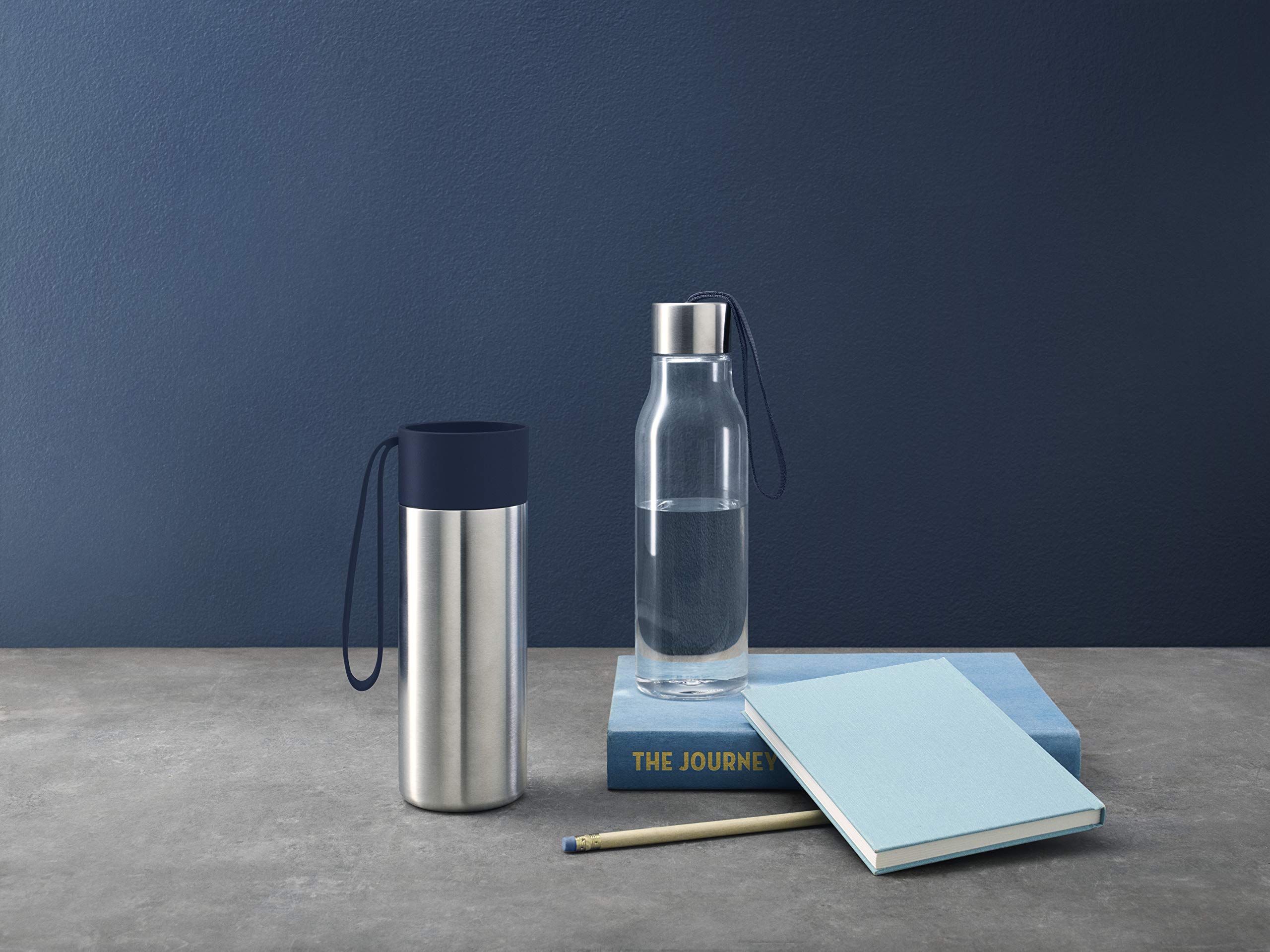 Eva Solo 350ml Stainless Steel Insulated Travel Mug - Navy Blue, 20.7 x 7.8 x 7.8 cm - Keeps Drinks Hot/Cold for Hours - Perfect for Coffee, Tea, Office, Commuting & Outdoor Activities