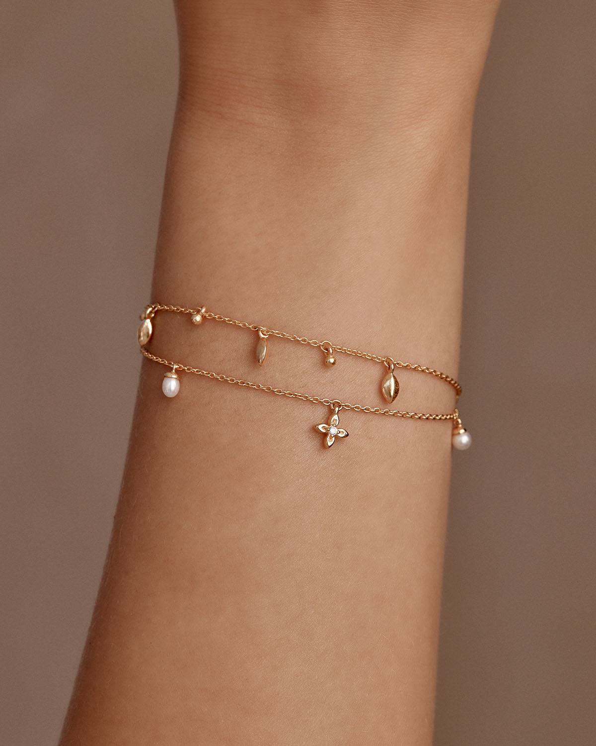18K Gold Vermeil Live in Peace Bracelet - Dainty Adjustable Peace Symbol Jewelry for Women - Perfect for Everyday Wear, Gifts & Spiritual Healing