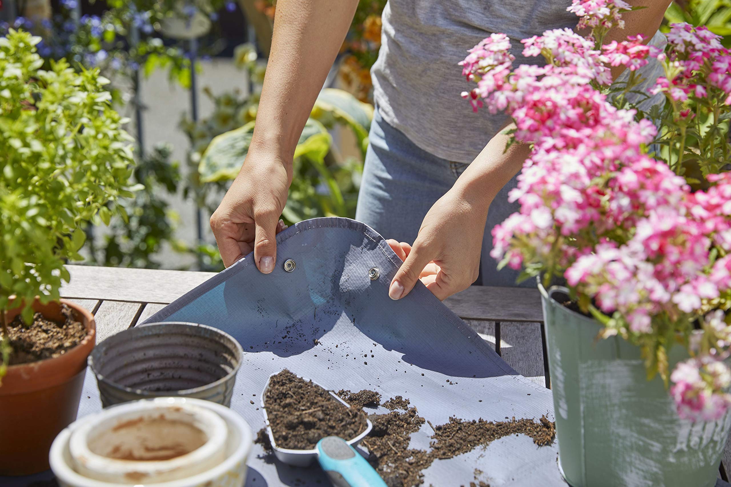 **Garden Kneeling Pad - Waterproof Planting Mat for Gardening, Repotting & Outdoor Work - Durable 100x120cm Non-Slip Kneeler (Gardena 506-20) - Perfect for Lawn Care, Flower Beds & Backyard Projects**