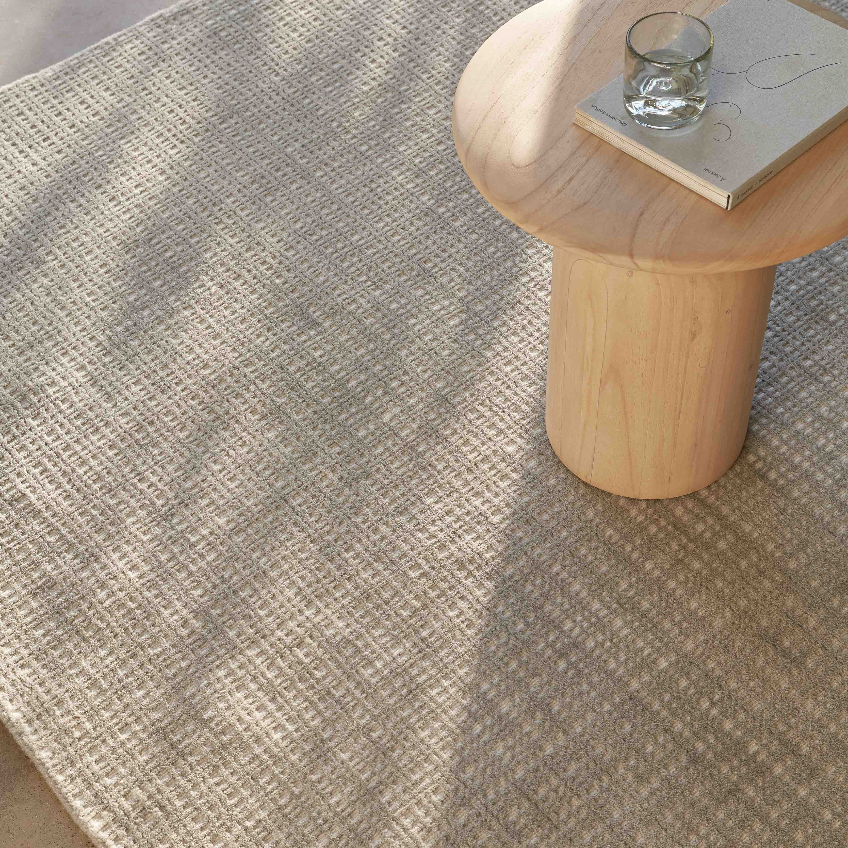 Jasmit Handwoven Area Rug - Soft Bohemian Style Rug for Living Room, Bedroom & Home Decor - Perfect for Cozy Spaces & Modern Interiors