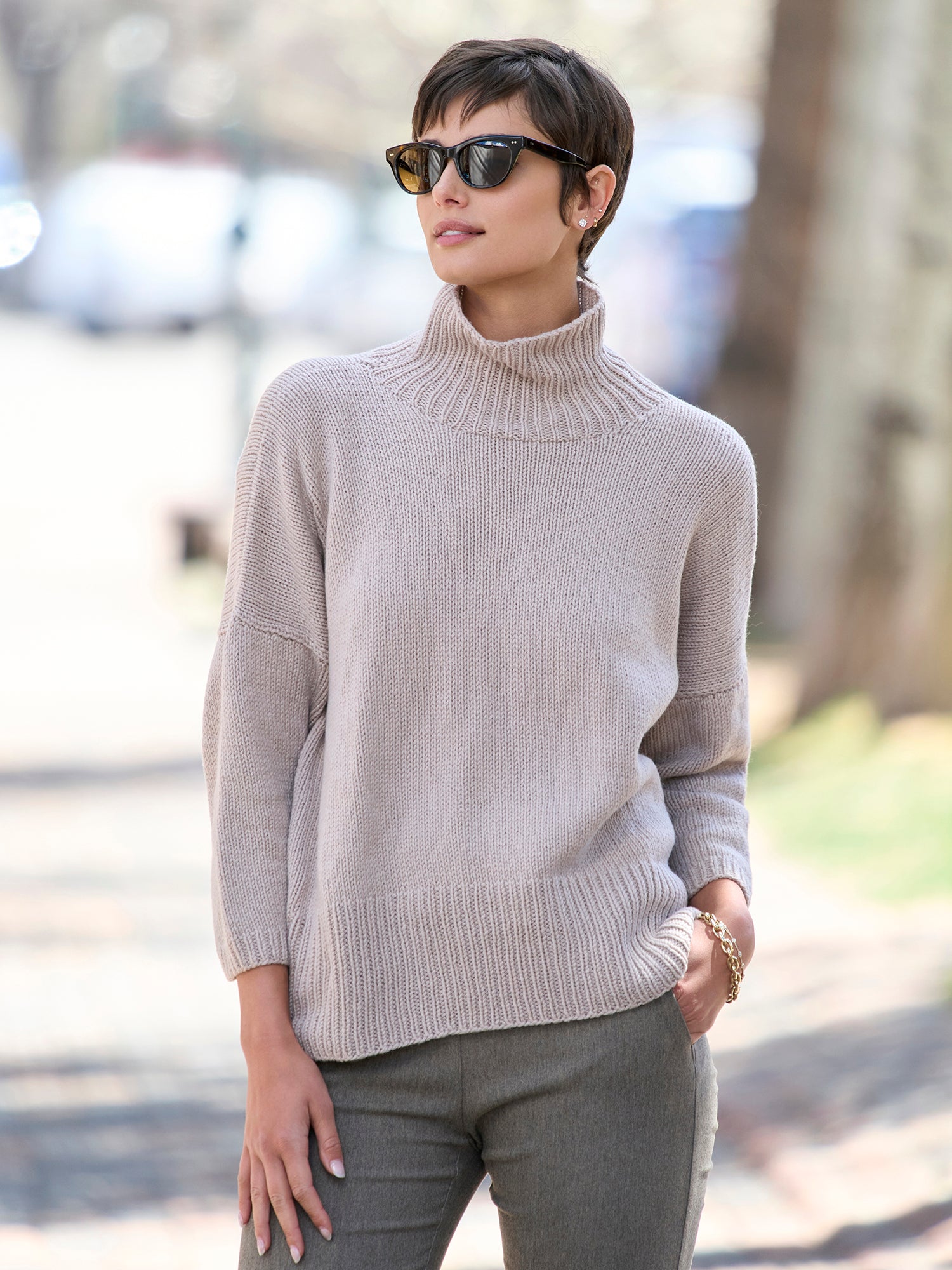 Luxury Hand-Knit Cashmere Silk Sweater for Women - Soft & Warm Winter Pullover - Perfect for Office, Travel & Casual Wear