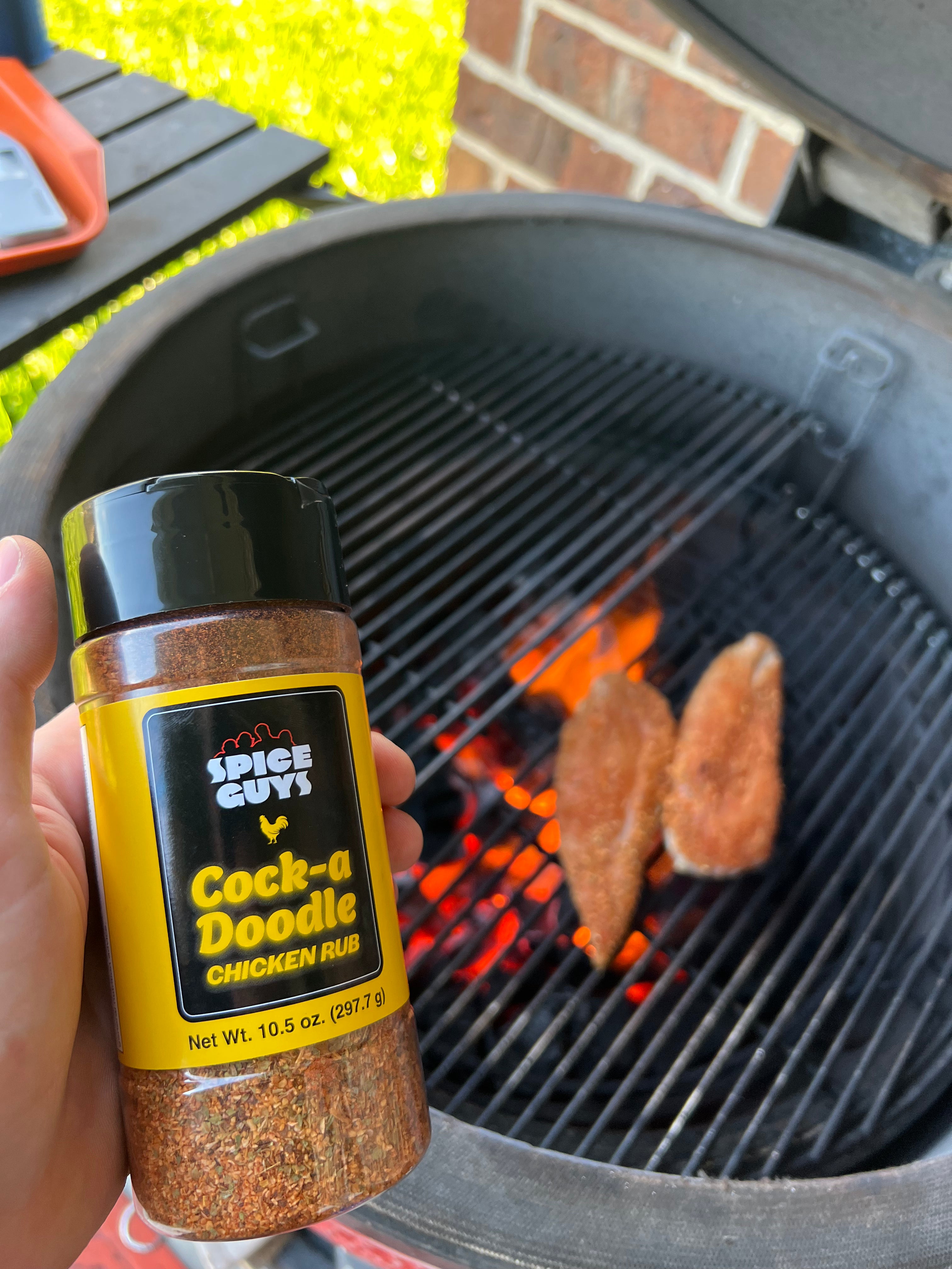 Spice Guys Cock a Doodle Chicken Rub - 10.5 oz Shaker Bottle | Premium BBQ Seasoning for Grilled Chicken, Roasts & Wings | Perfect for Outdoor Cooking, Backyard BBQs & Family Gatherings