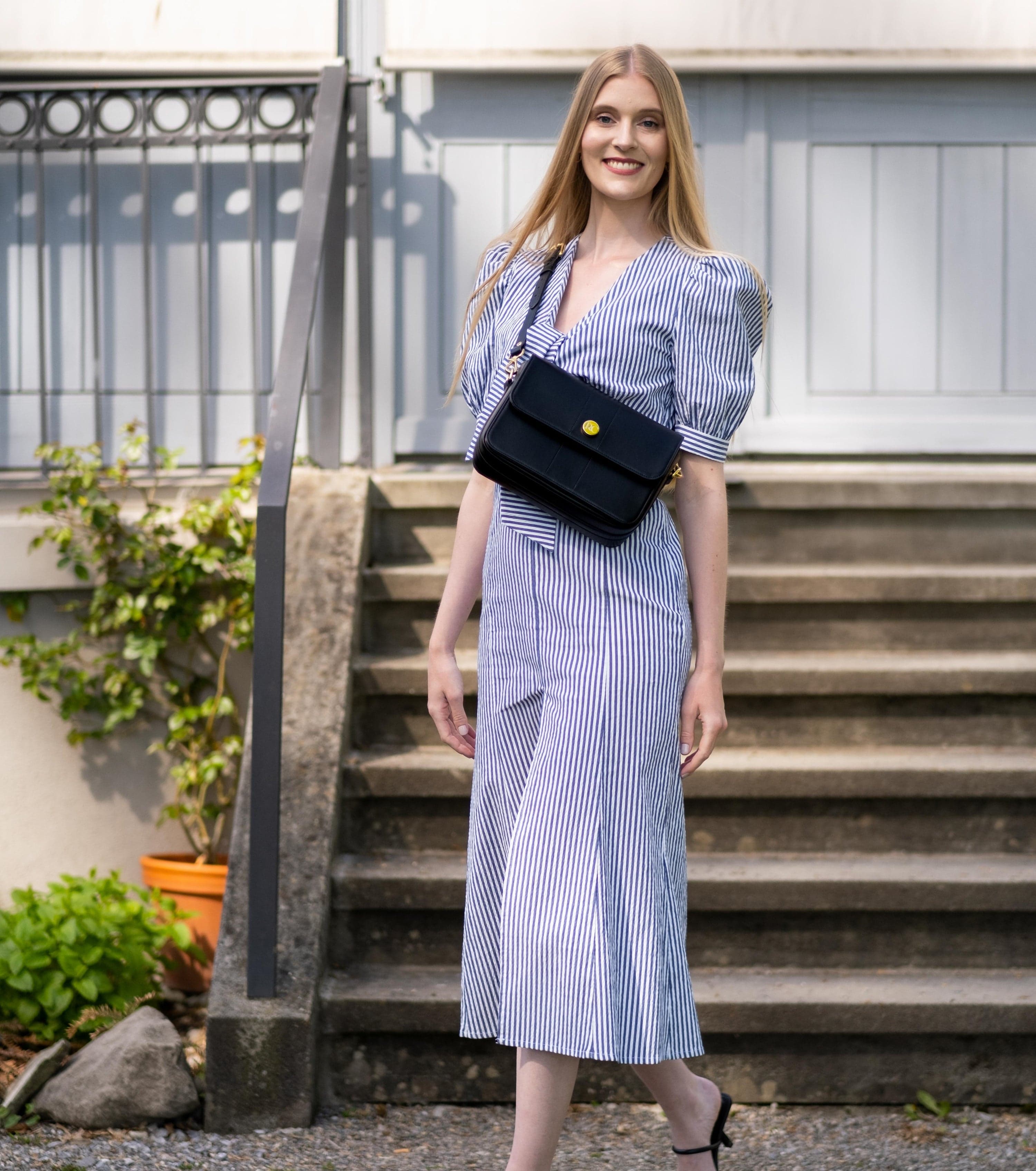 Vegan Leather Shoulder Bag for Women | Midi Nomad Apple Crossbody Purse | Black | Perfect for Work, Travel & Everyday Use