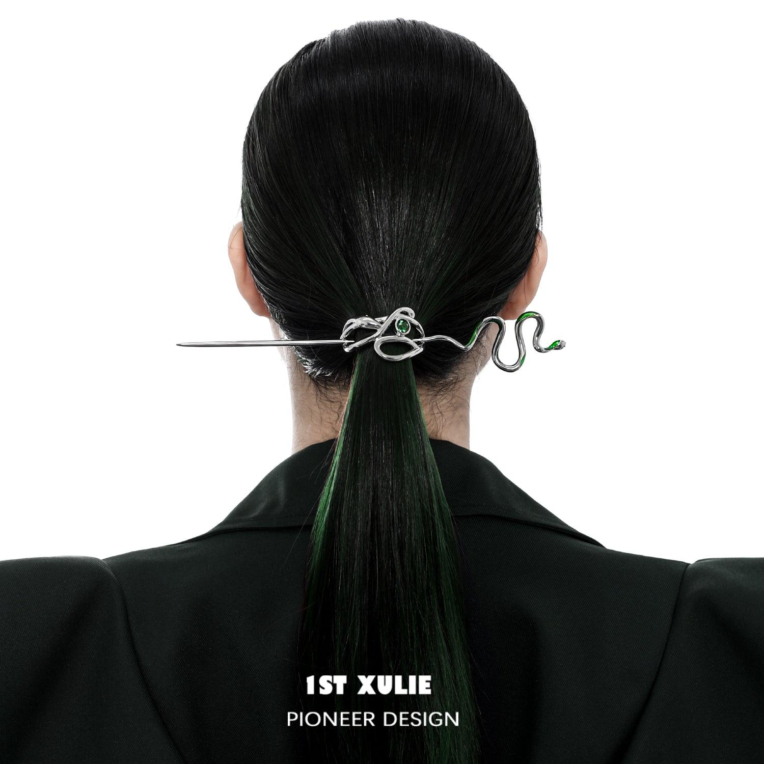 18k Platinum Plated Slytherin House Snake Hair Clip - Elegant Harry Potter Inspired Hairpin for Cosplay, Gift & Daily Wear