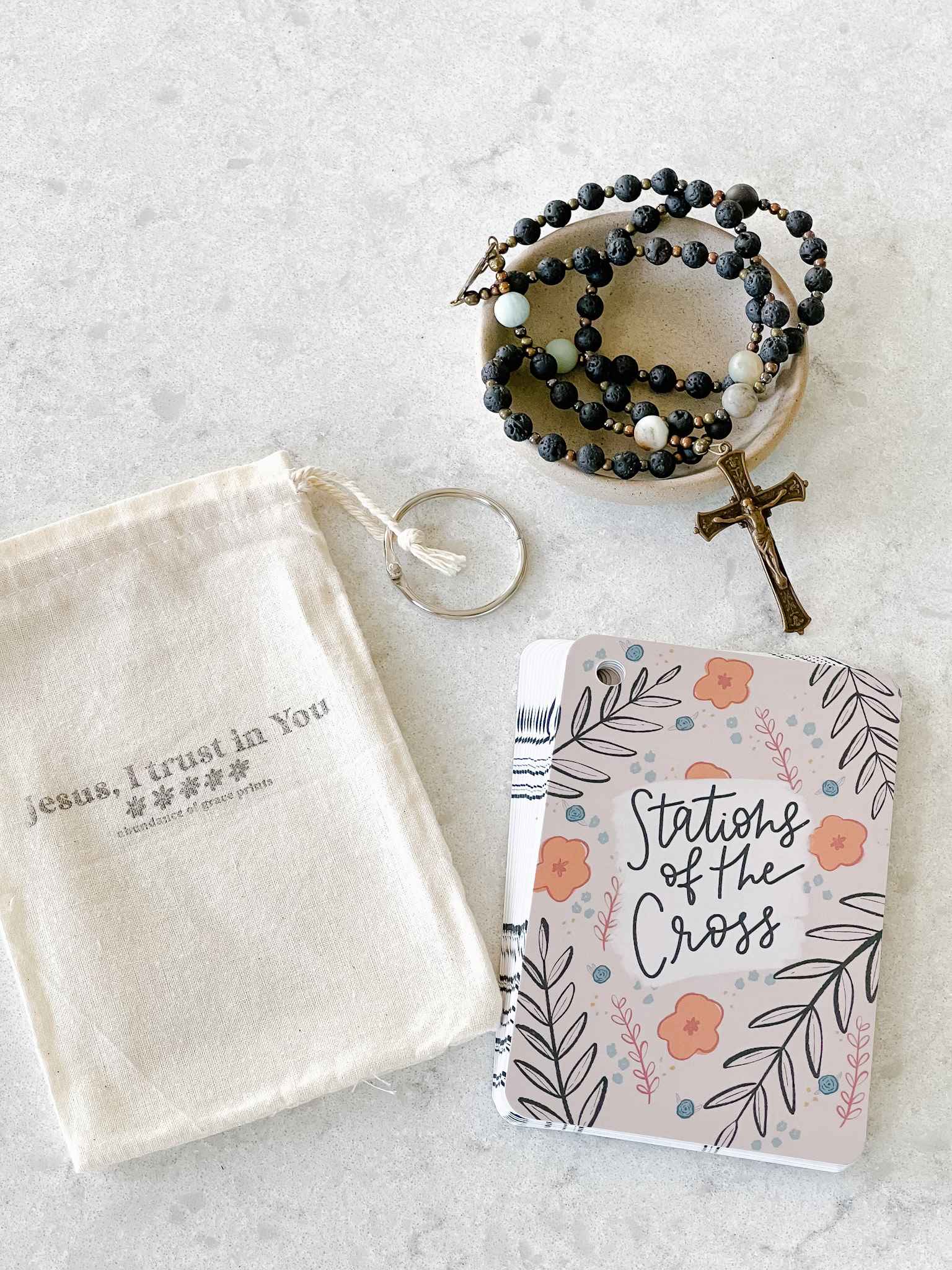 Stations of the Cross Prayer Cards - 14 Beautiful Devotional Cards for Catholic Lenten Season | Perfect for Home Prayer, Church Groups & Bible Study