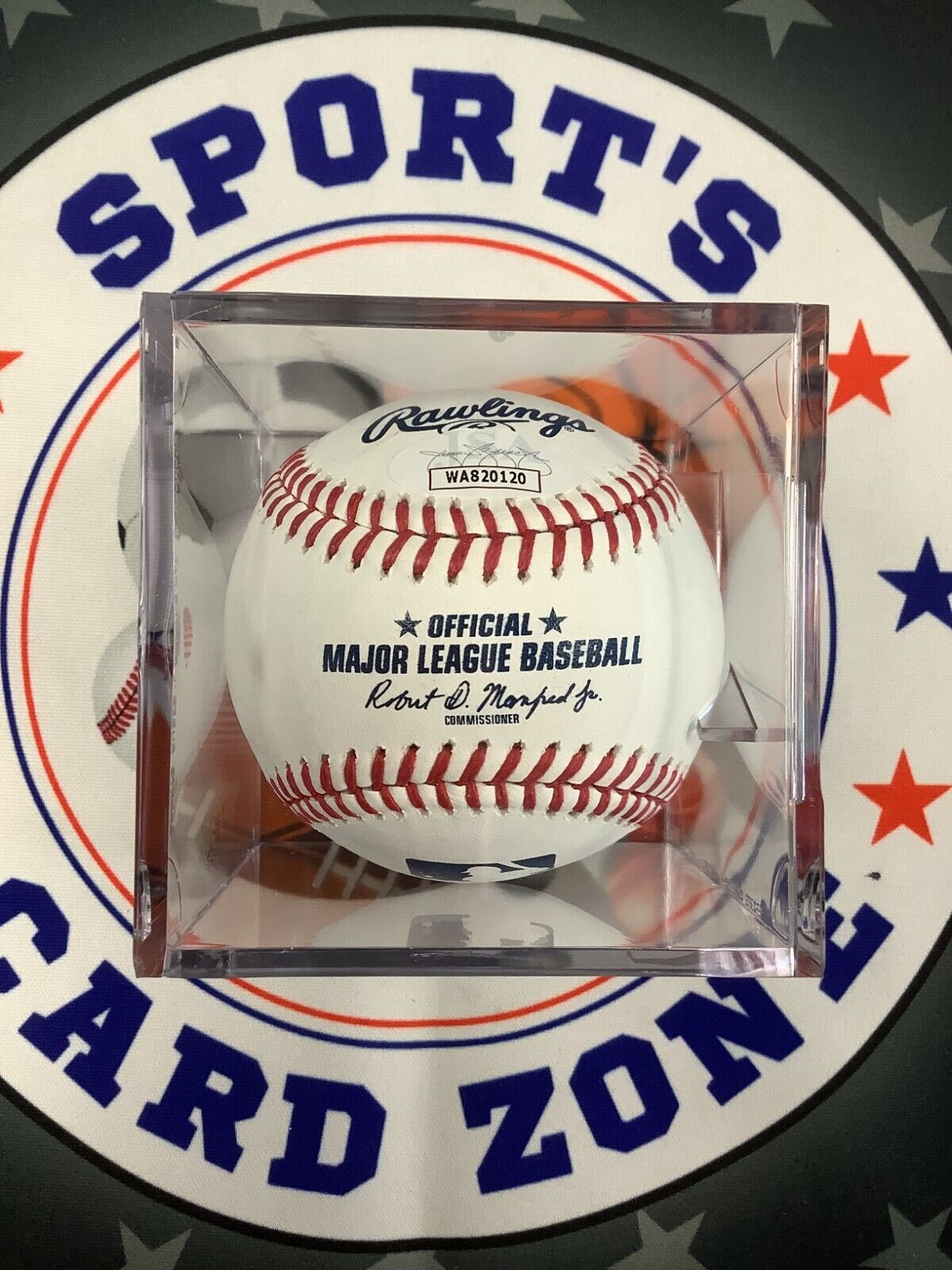 Andre Dawson Autographed Baseball with 