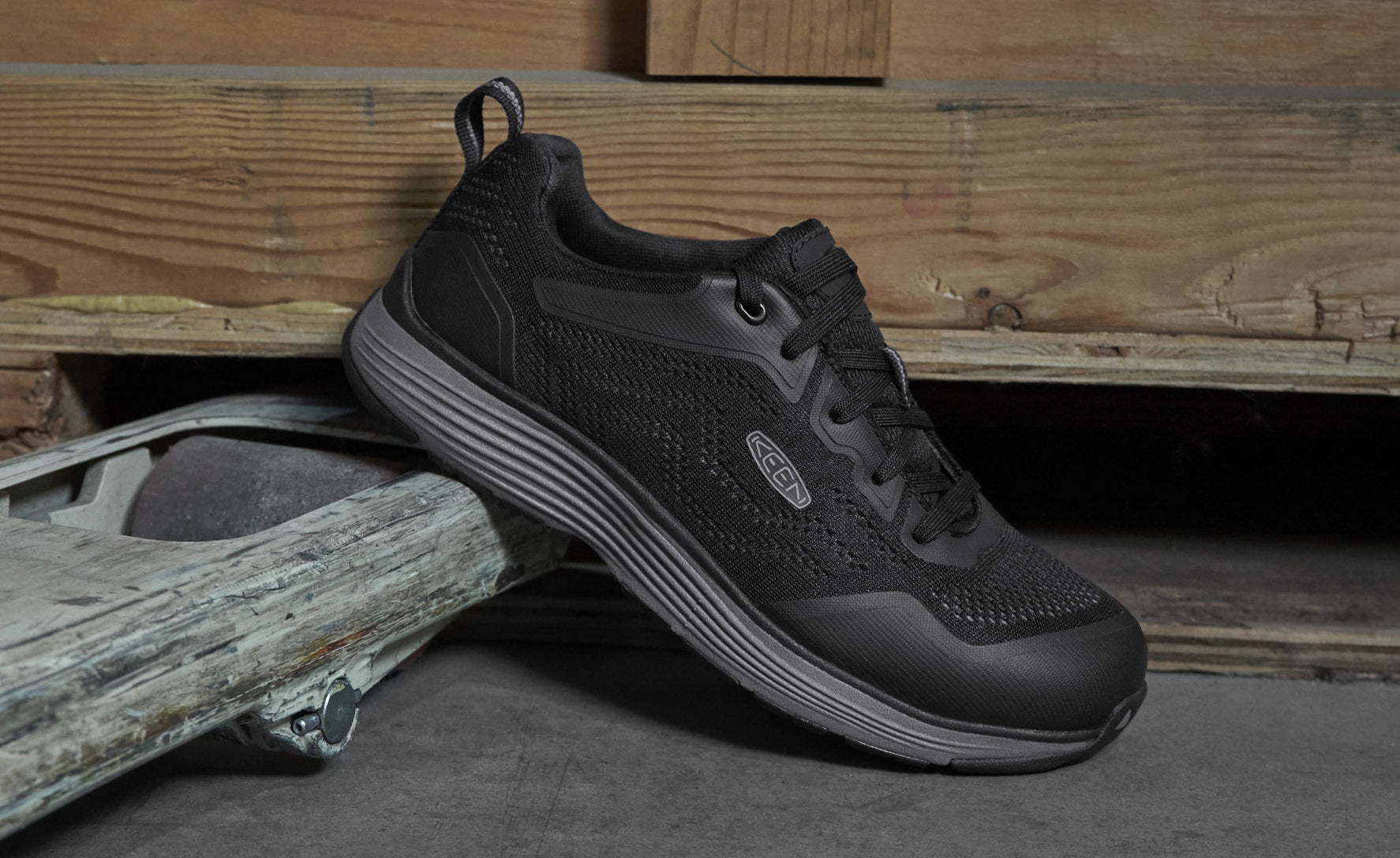 Sparta 2 ESD Women's Safety Shoes with Aluminum Toe - Steel Grey & Black | Slip-Resistant Work Boots for Electricians, Warehouse & Industrial Workers