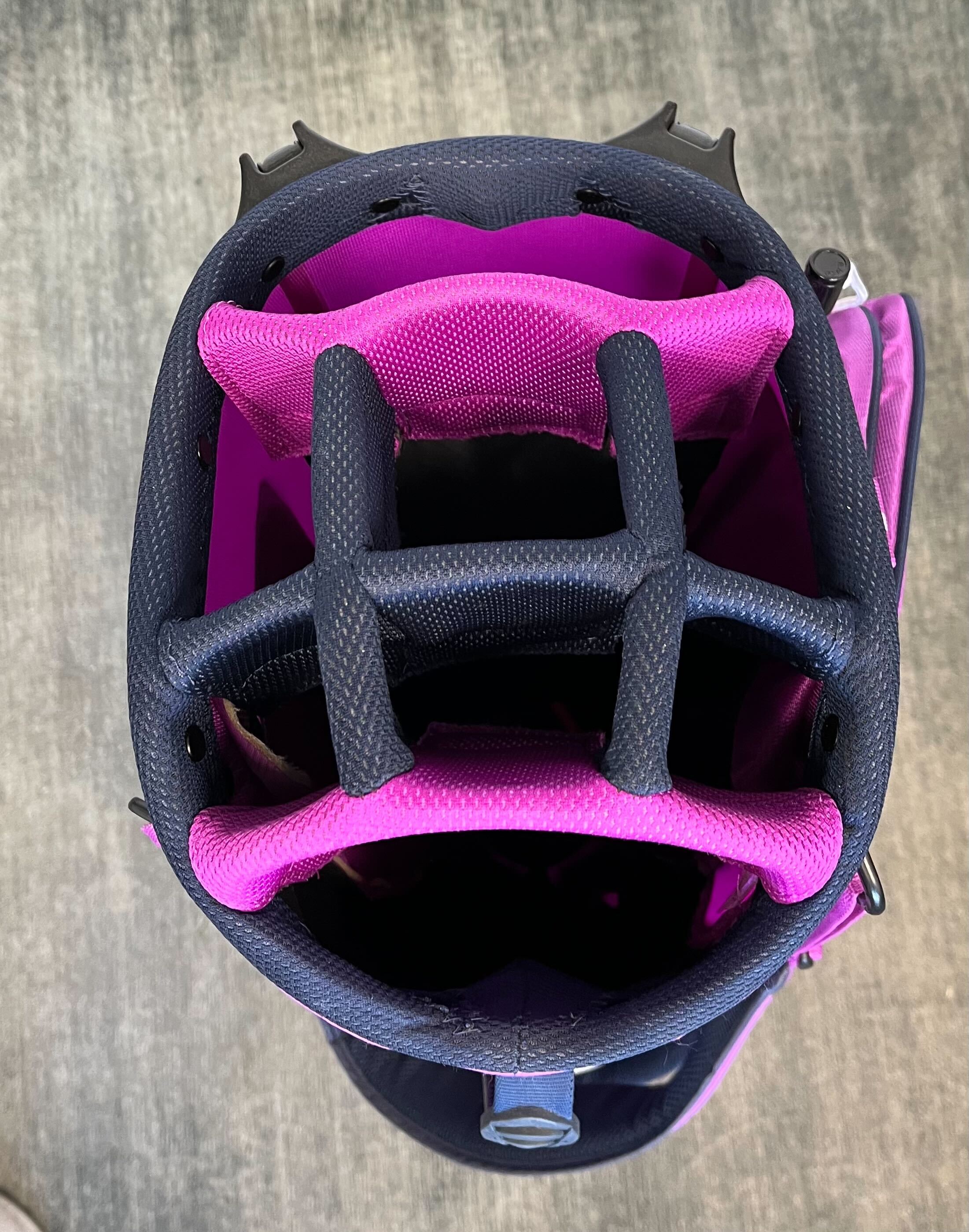 Nike Golf Extreme Sport Carry Bag Purple/White - Lightweight Golf Stand Bag with Adjustable Strap & Waterproof Rain Cover - Perfect for Golfers, Travel & Outdoor Sports