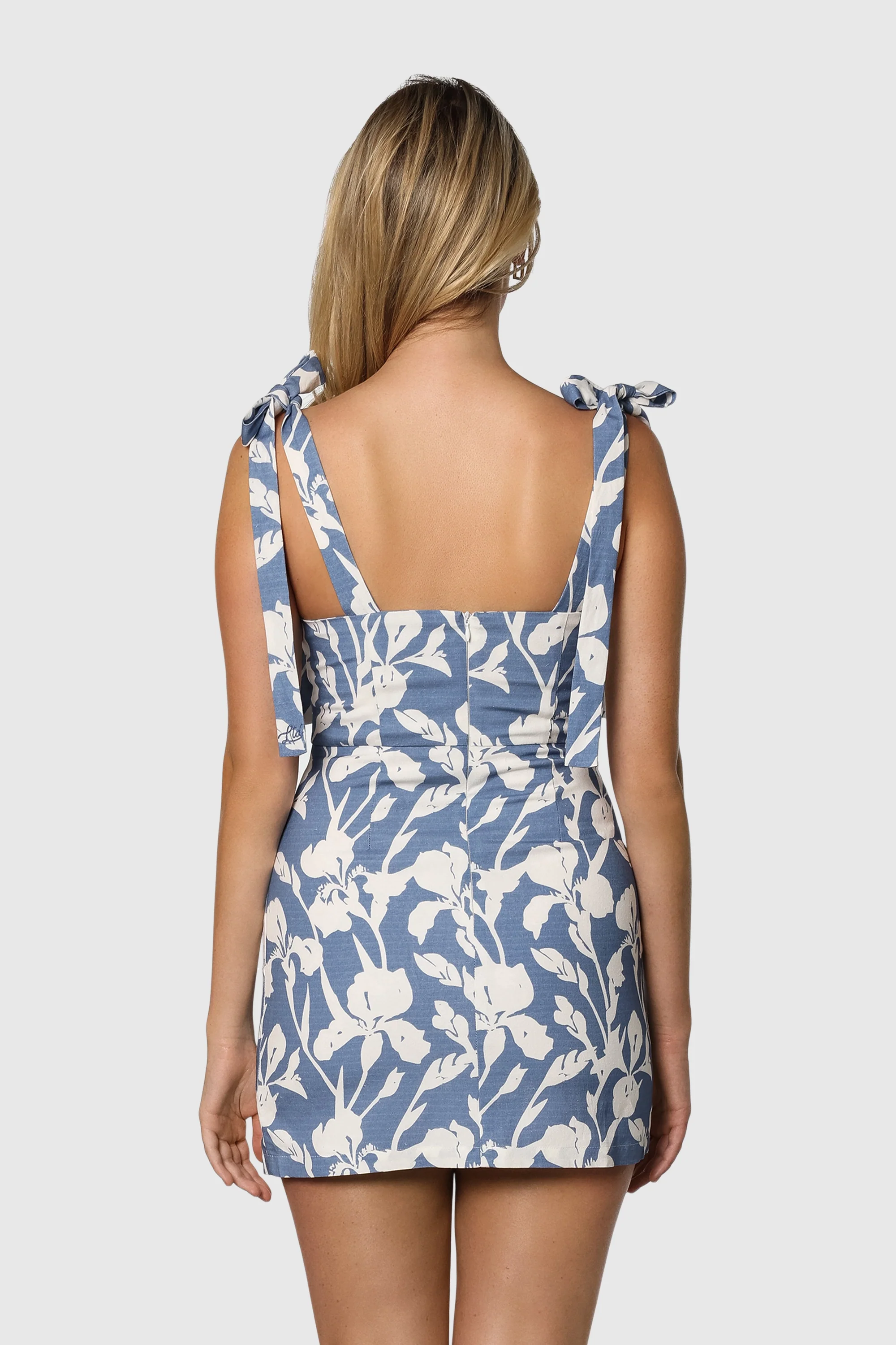 Elegant Shoulder Tie Dress for Women - Flowy Summer Midi Dress with Adjustable Straps - Perfect for Beach, Party, and Casual Outings
