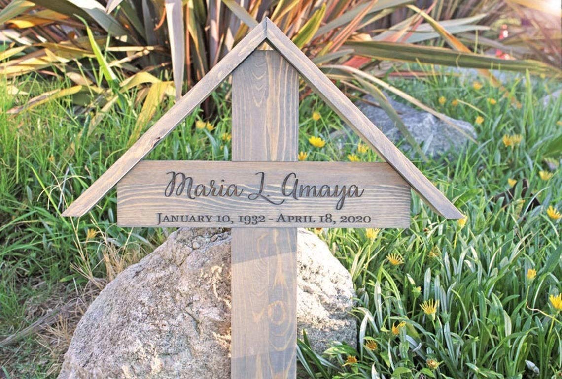 Personalized Memorial Cross with Roof - Engraved Keepsake for Loved Ones | Perfect for Graveside Remembrance & Home Memorial Displays