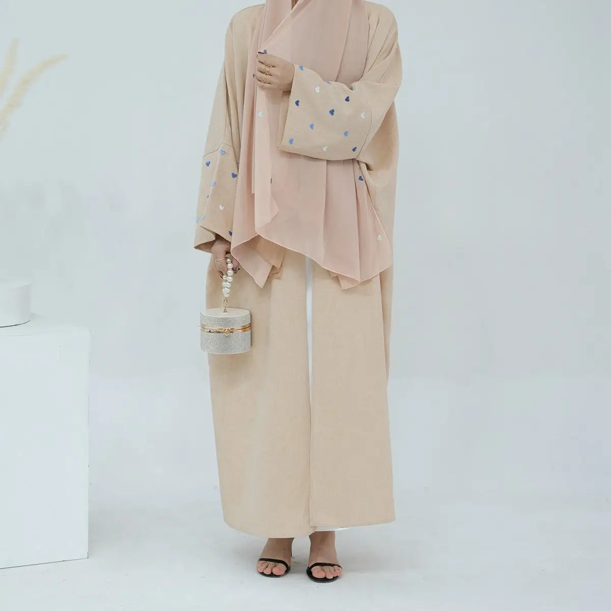 Elegant Heart Embroidery Cardigan Open Abaya Dress for Women - Boho Chic Muslim Fashion for Prayer, Home & Special Occasions