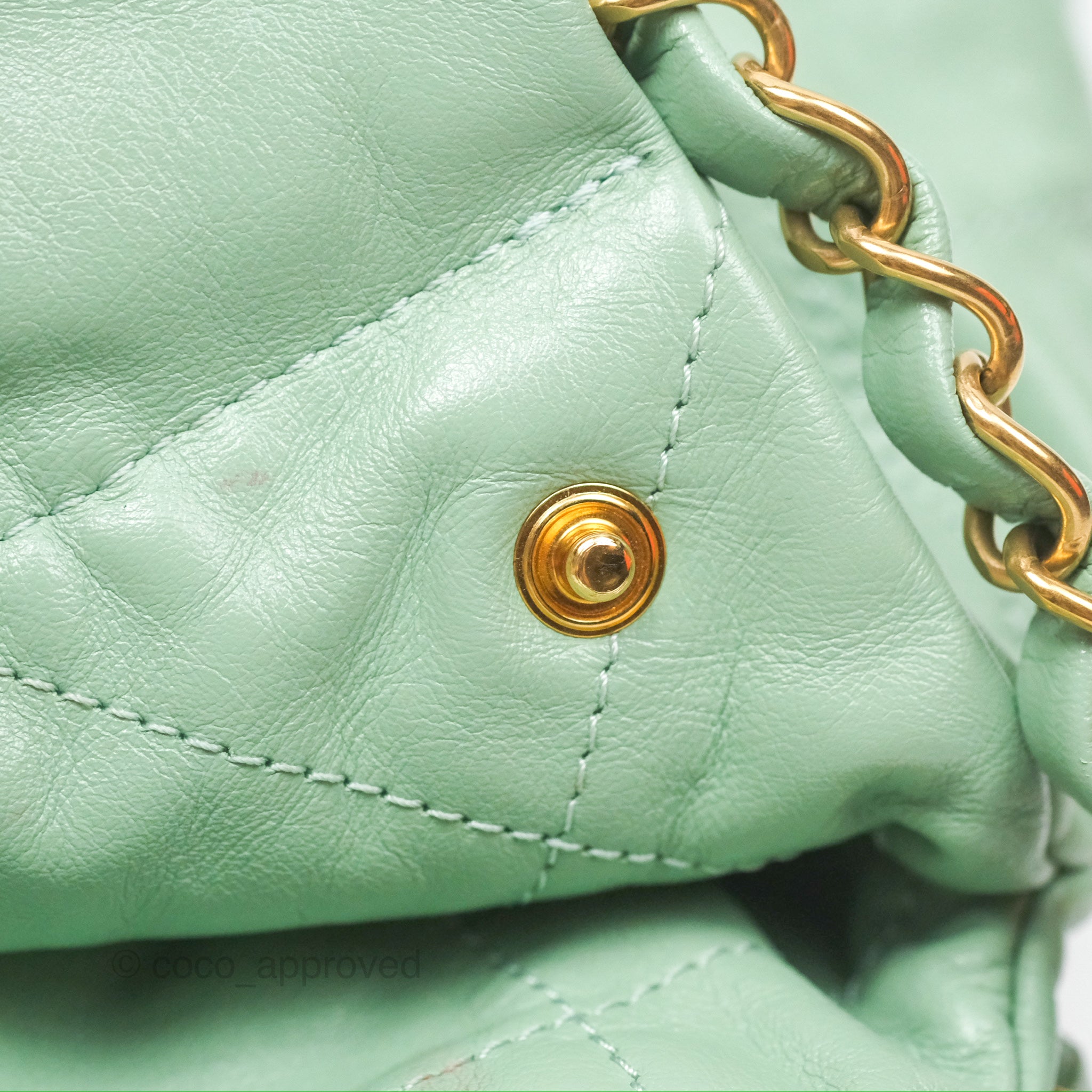 Chanel 22 Small Handbag in Mint Green Shiny Aged Calfskin with Gold Hardware - Luxury Crossbody Bag for Women, Perfect for Date Night & Special Occasions