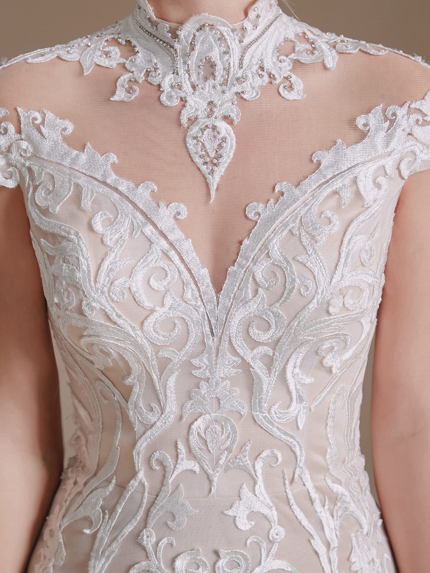 Elegant 2022 Lace Appliques Chiffon Wedding Dress for Bride - Long Sleeves Beach Gown for Women | Perfect for Beach Weddings, Outdoor Ceremonies & Romantic Photos