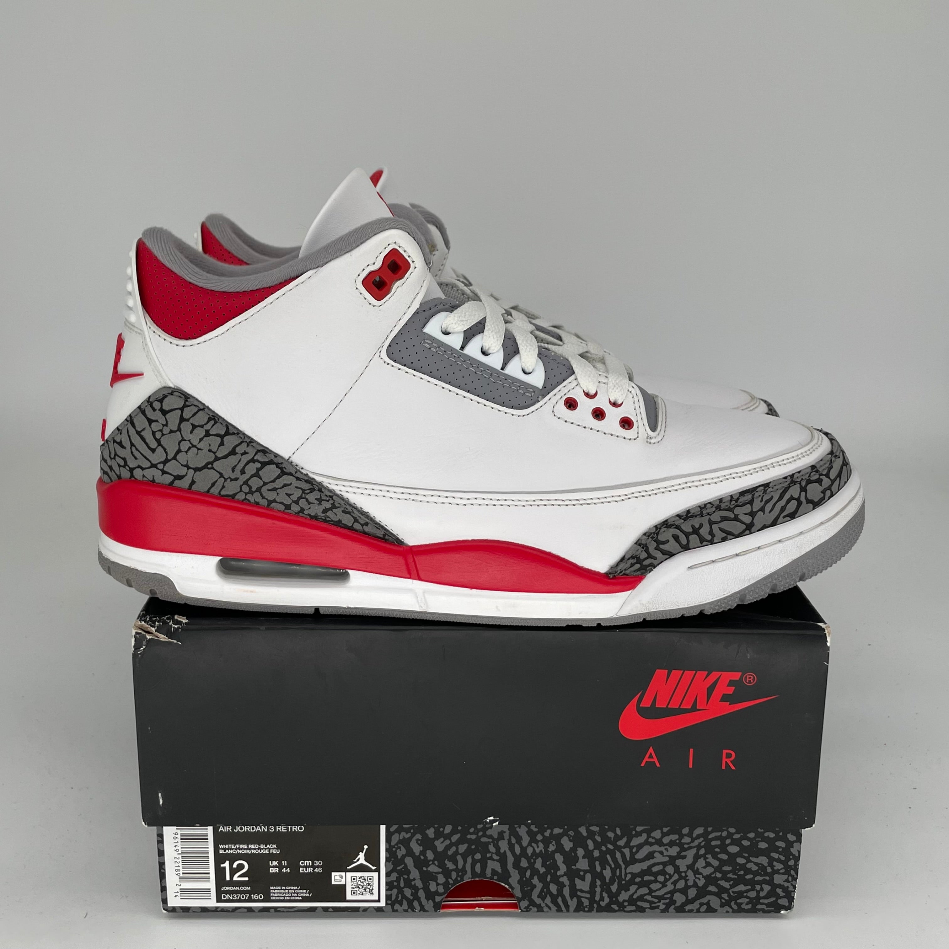 Air Jordan 3 Retro 'Fire Red' Men's Basketball Shoes Size 12 (DN3707-160) - Perfect for Streetwear & Court Performance