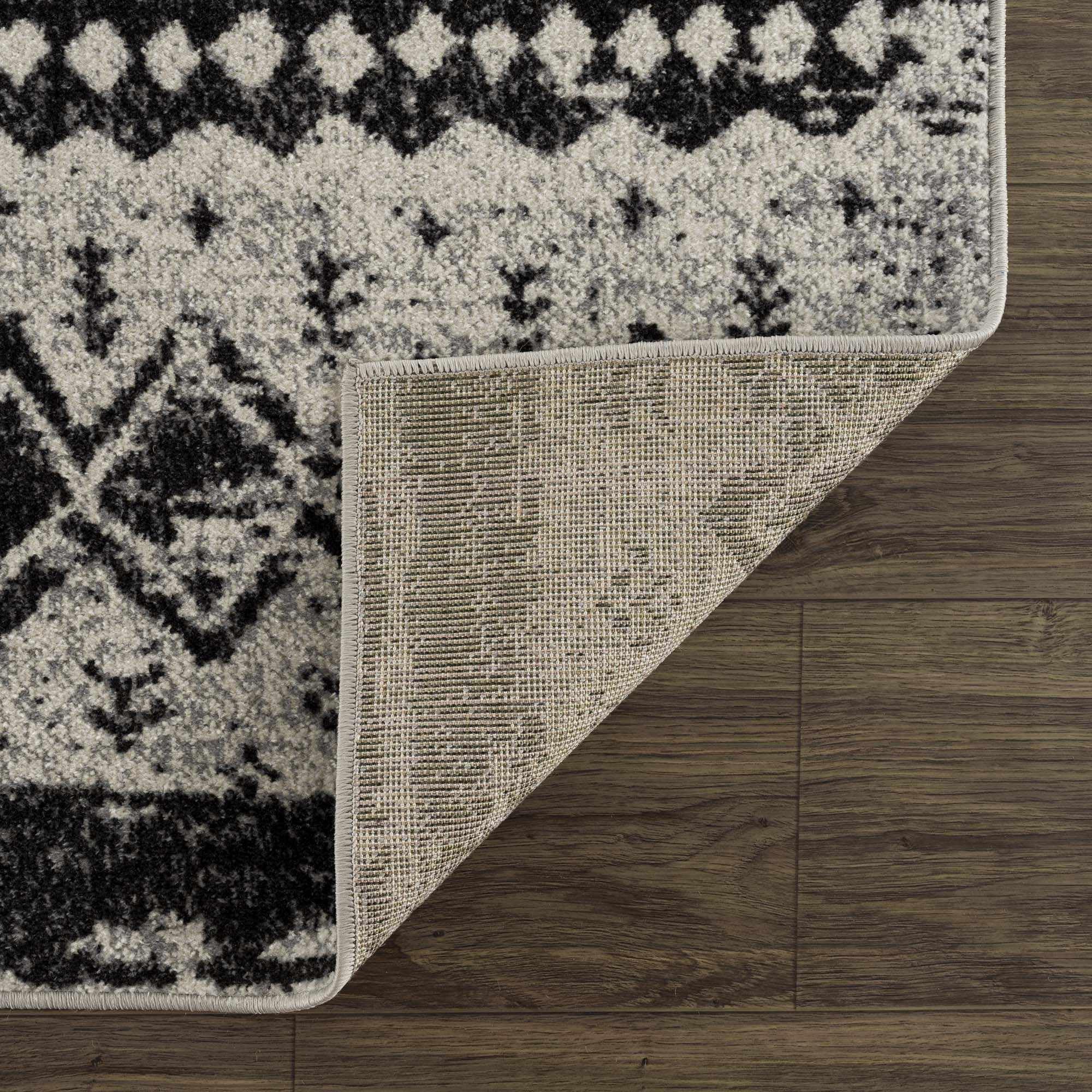 Hauteloom Lyssons Washable Area Rug - Black & Gray Modern Design - 5'3