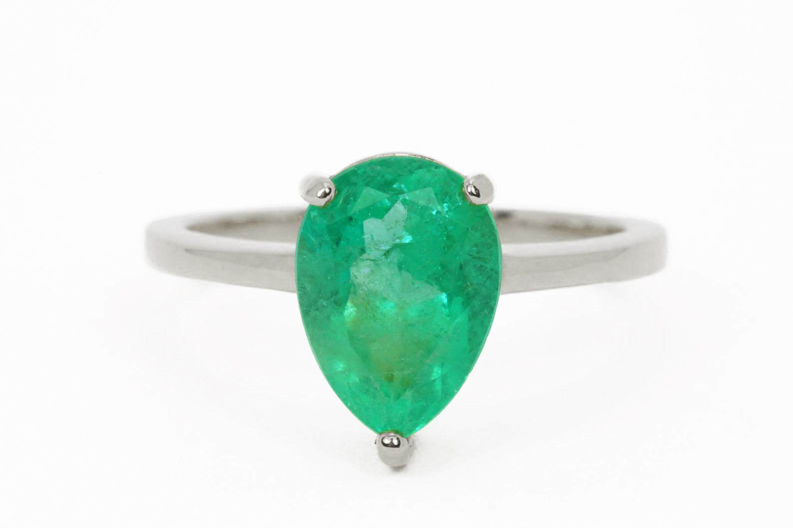 2.10 Carats Solitaire Teardrop Colombian Emerald 14K Gold Three-Prong Engagement Ring - Perfect for Proposals, Anniversaries & Special Occasions