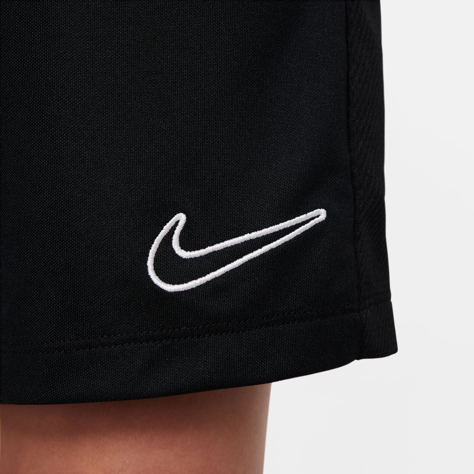 Nike Youth Dri-FIT Trophy23 Boys' Soccer Jersey - Moisture-Wicking Performance Shirt for Youth Soccer Players & Training