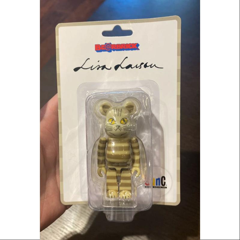 Limited Edition Bearbrick Sync. Lisa Larson MIA 100% Collectible Medicom Be@rbrick Figure - Perfect for Anime Fans, Home Decor & Gift Giving