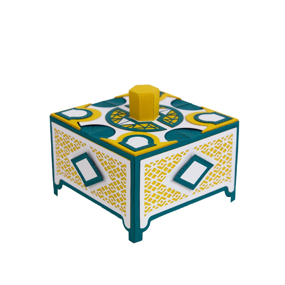 Tonic Studios 5442e Twist and Lock Gift Box Die Set - Perfect for DIY Scrapbooking, Card Making & Handmade Gift Packaging