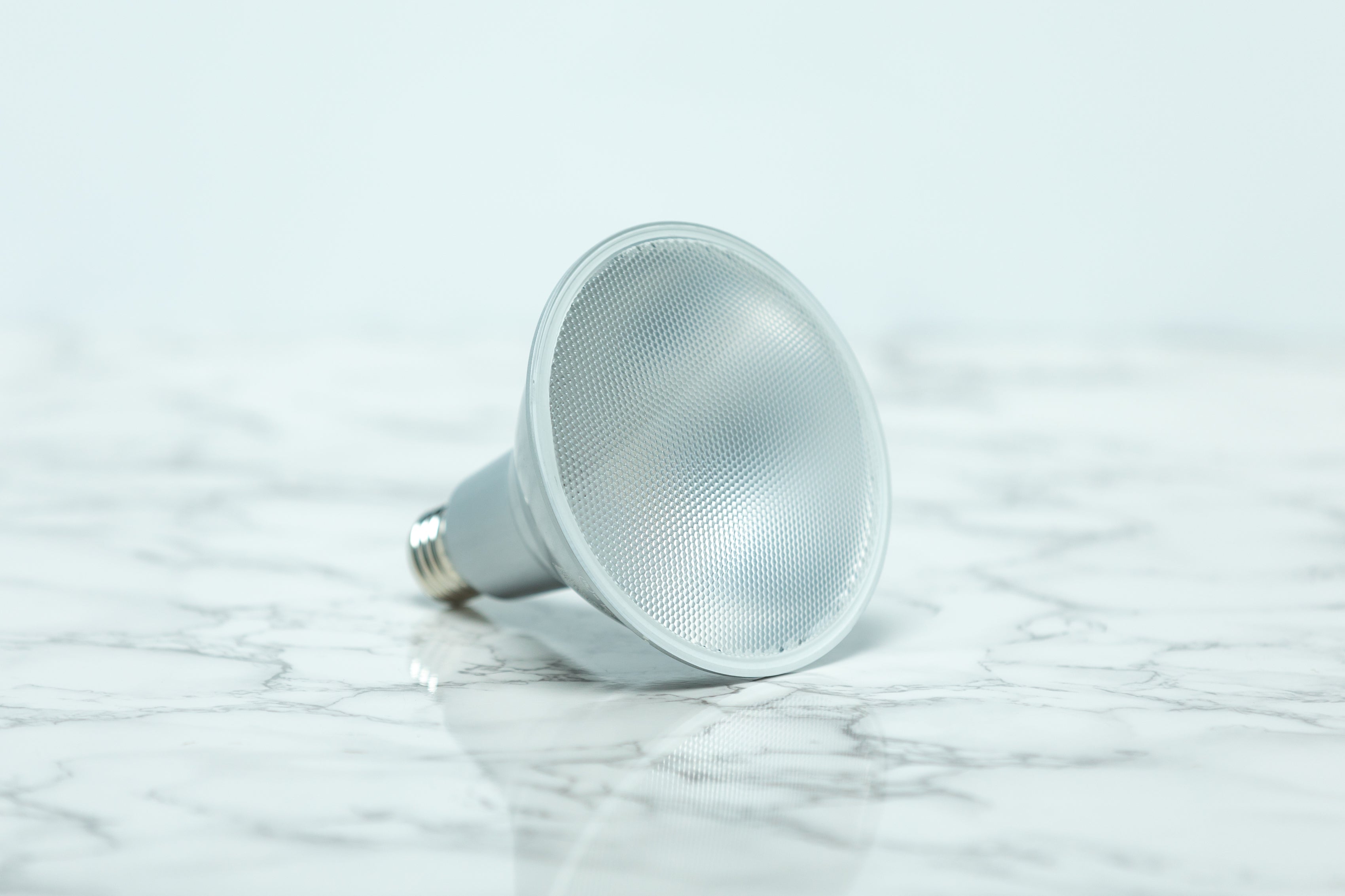 Satco Wet Location Recessed Can LED Light Bulb - Damp Rated for Bathrooms, Kitchens & Outdoor Use - Energy Efficient Lighting Solution