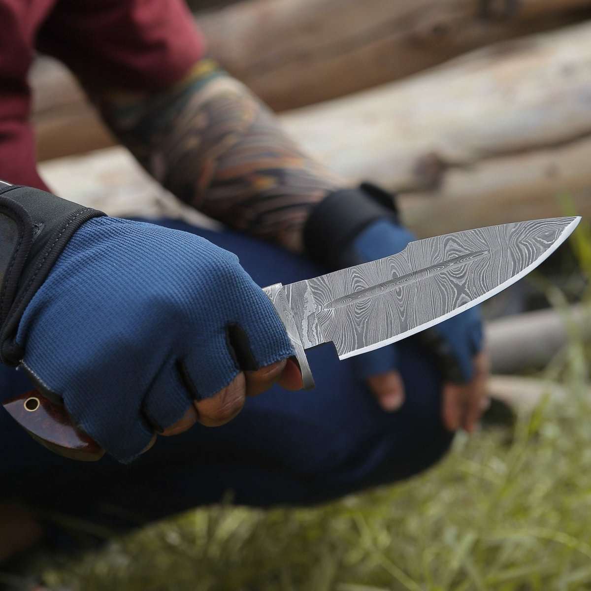 Premium Damascus Steel Hunting Knife with Exotic Rosewood Handle - Custom Handmade Fixed Blade for Outdoor Survival, Camping & Bushcraft - Perfect Gift for Hunters & Collectors