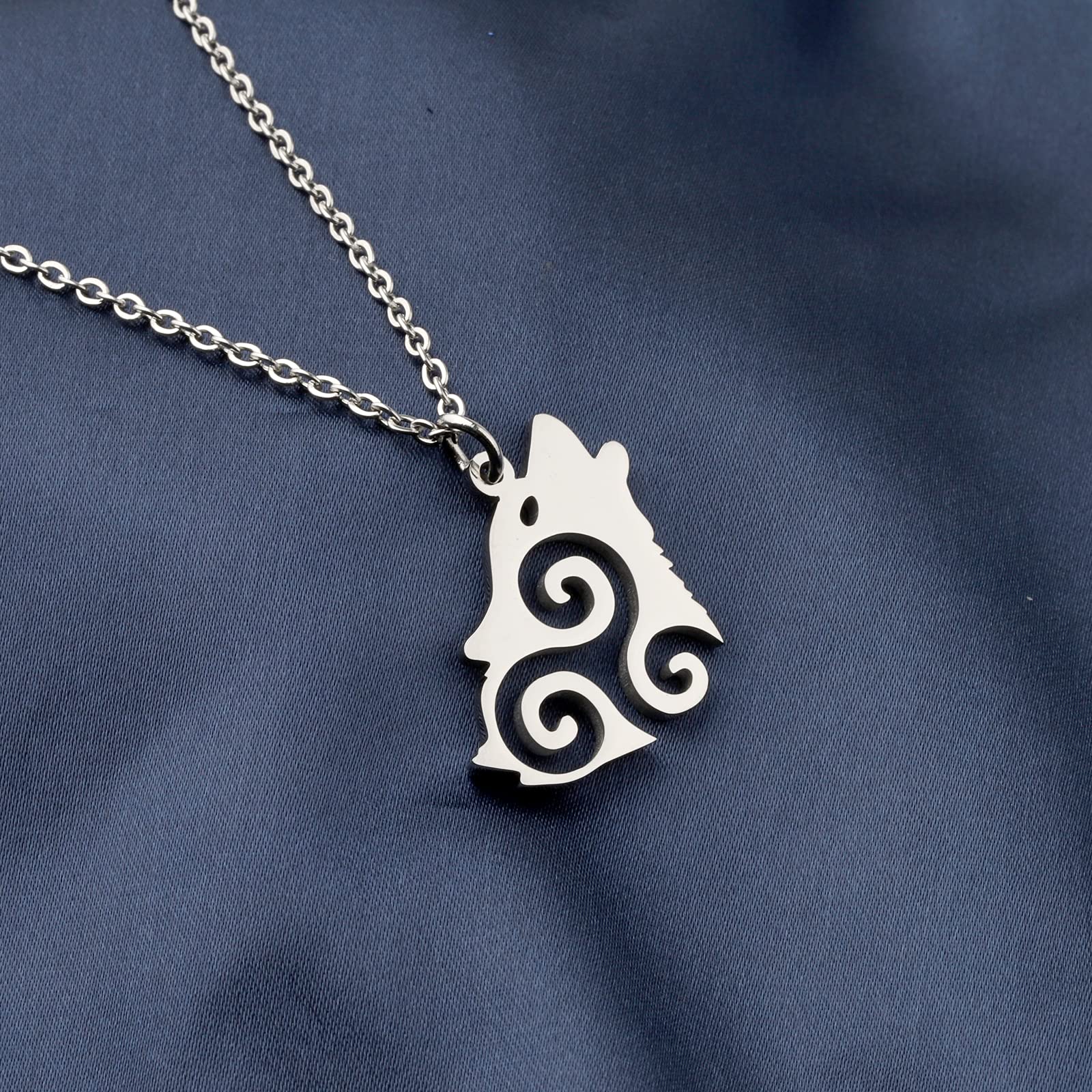 Wolf Pendant Necklace for Teens - Howling Wolf Jewelry for Outdoor Adventures