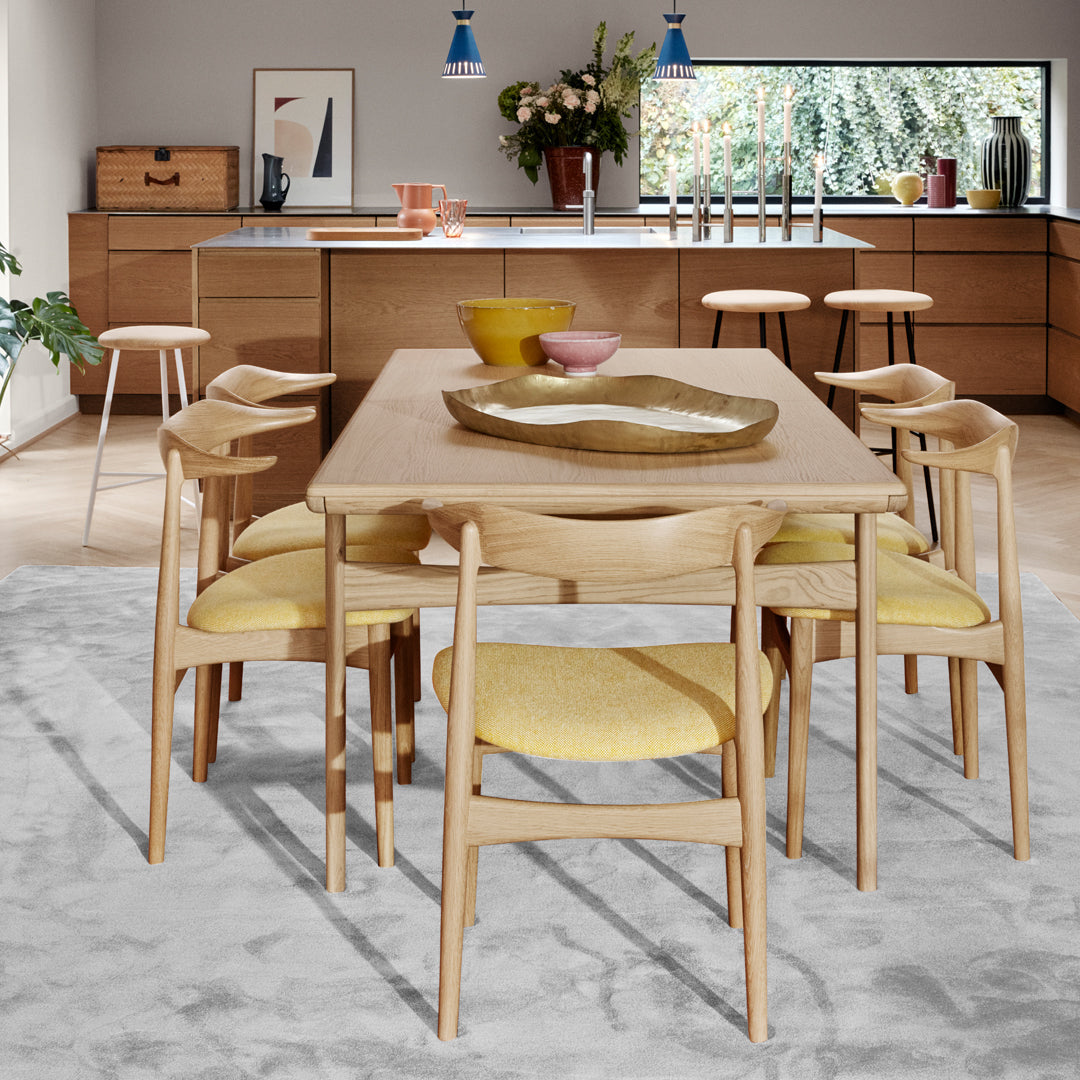 Evermore Extendable Dining Table - Expandable Wooden Table for 6 to 10 People - Perfect for Family Gatherings & Dinner Parties