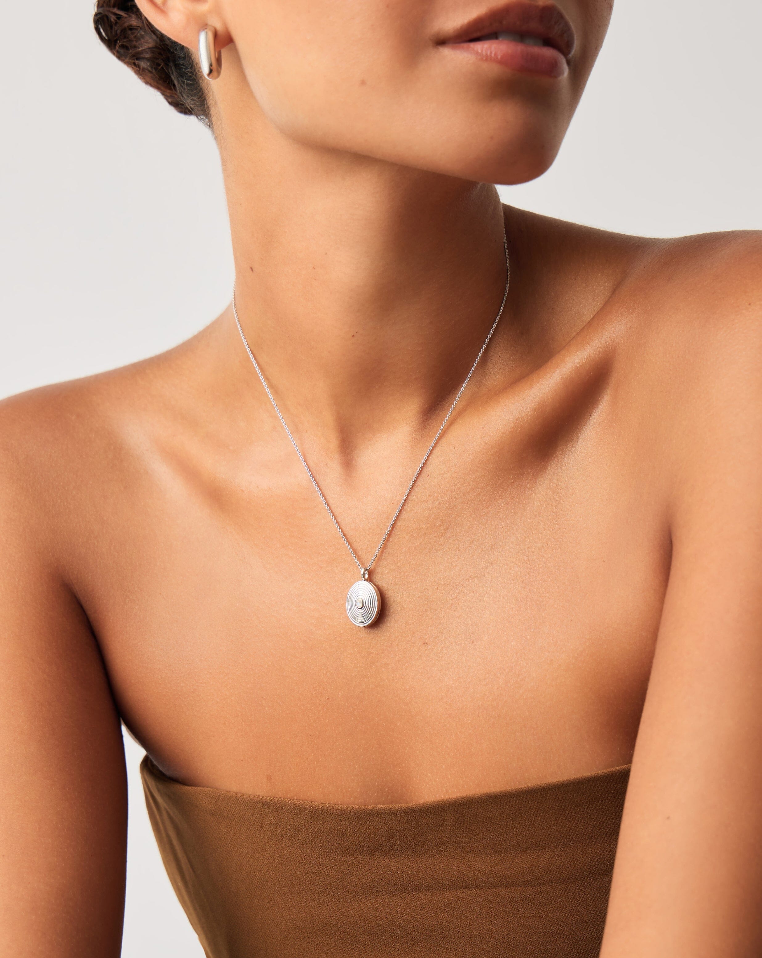 Personalized Engravable Oval Ridge Locket Pendant Necklace - Sterling Silver with Rainbow Moonstone | Gift for Mom, Wife, Anniversary, Valentine's Day | Keepsake Jewelry for Photos & Memories