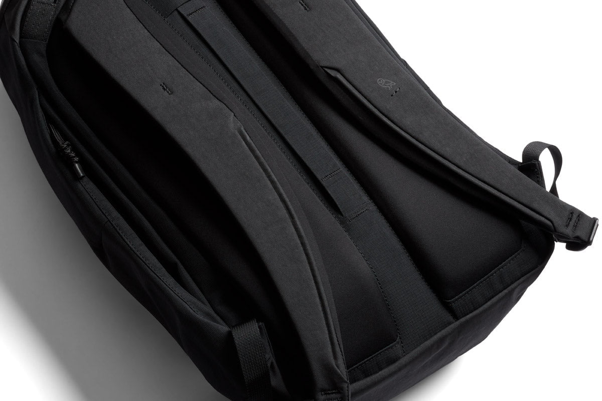 Bellroy Venture Ready Pack 20L Waterproof Backpack - Lightweight Travel & Hiking Daypack for Men & Women - Perfect for Commuting, Outdoor Adventures & Daily Use